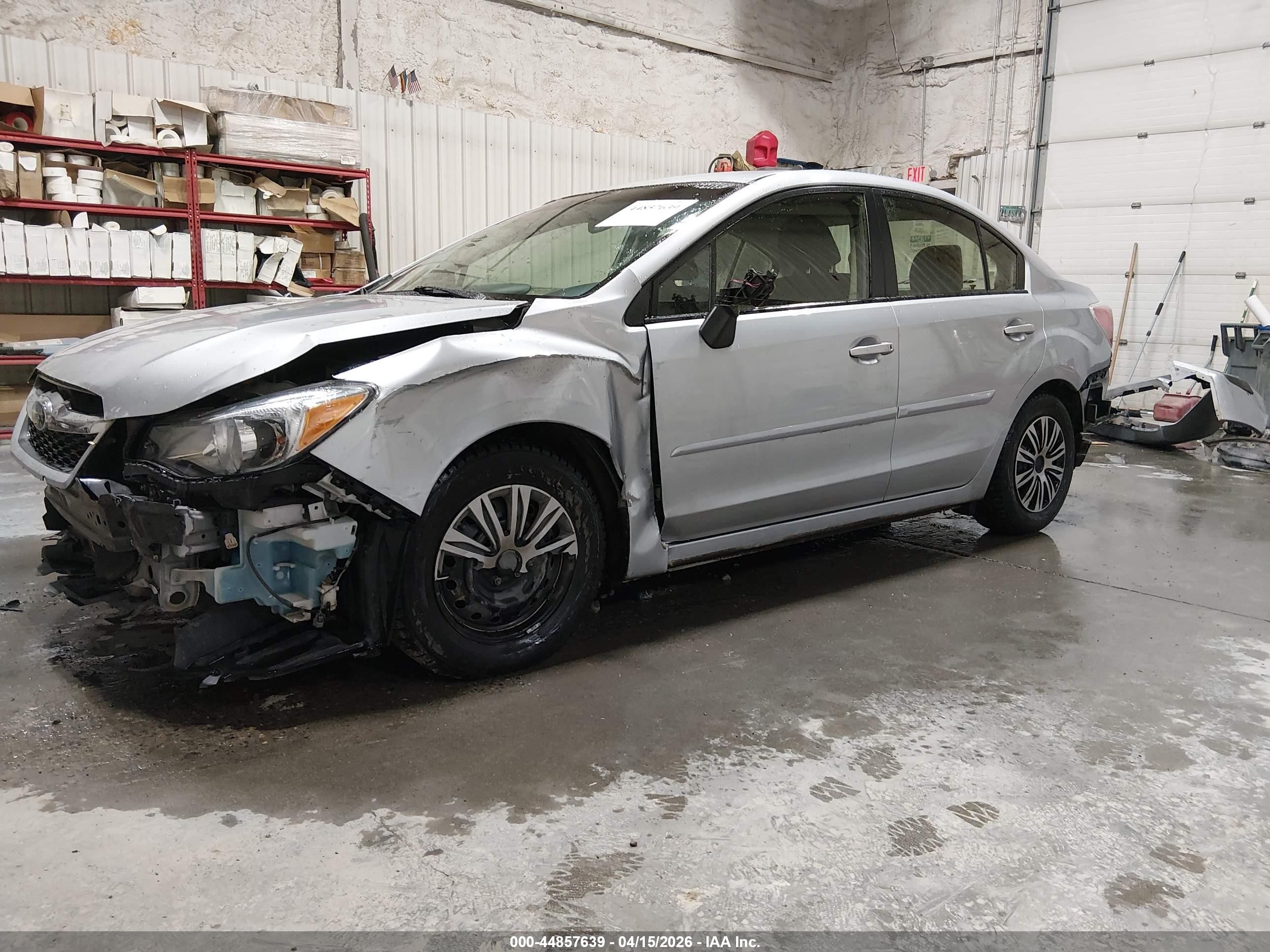 2014 Subaru Impreza 2.0i Silver vin: JF1GJAA61EH007638