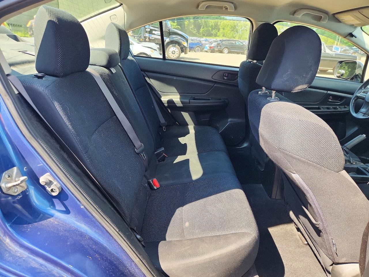 2014 Subaru Impreza Синий vin: JF1GJAA61EH013004