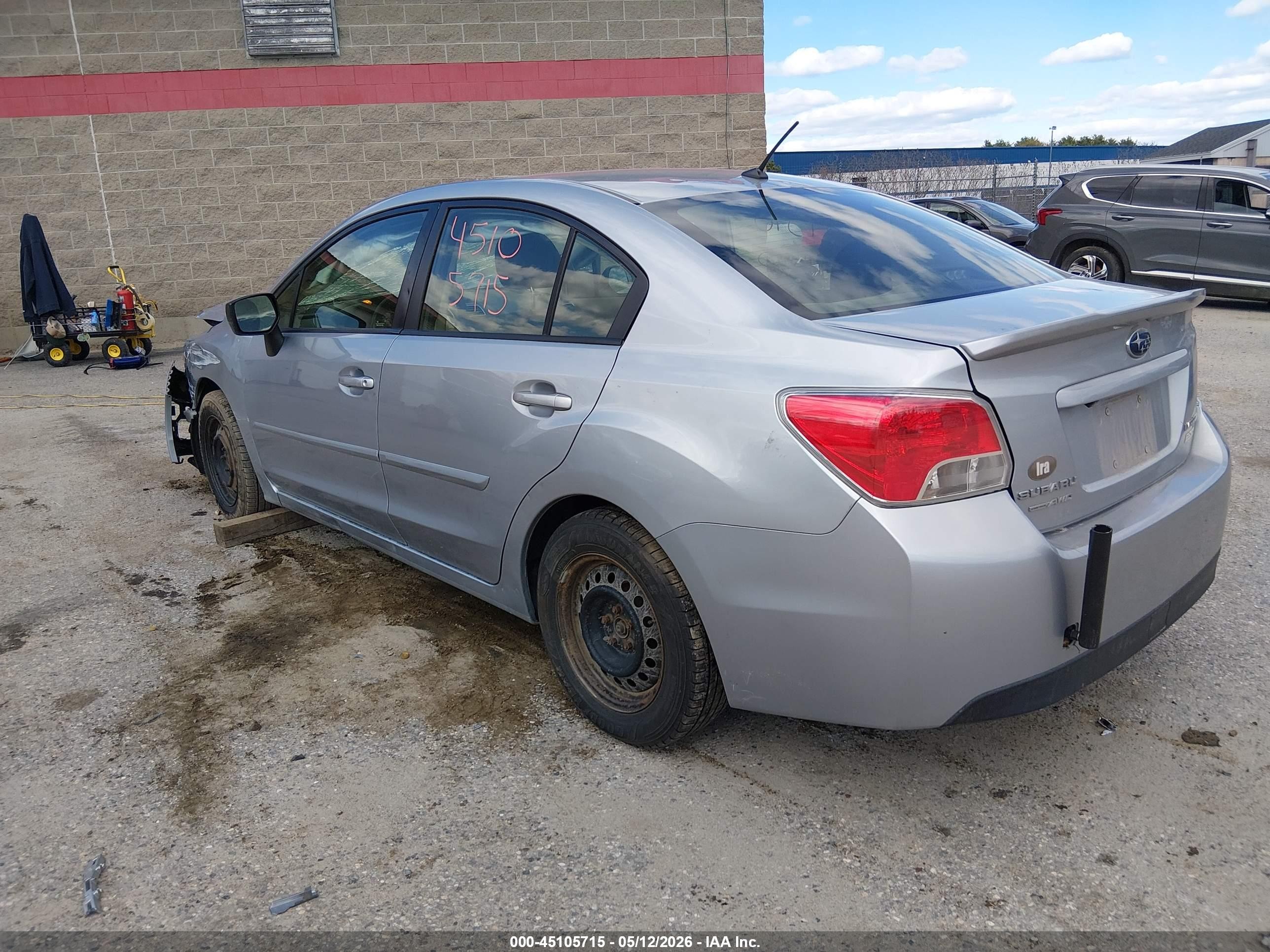 2015 Subaru Impreza 2.0i Silver vin: JF1GJAA61FH005809