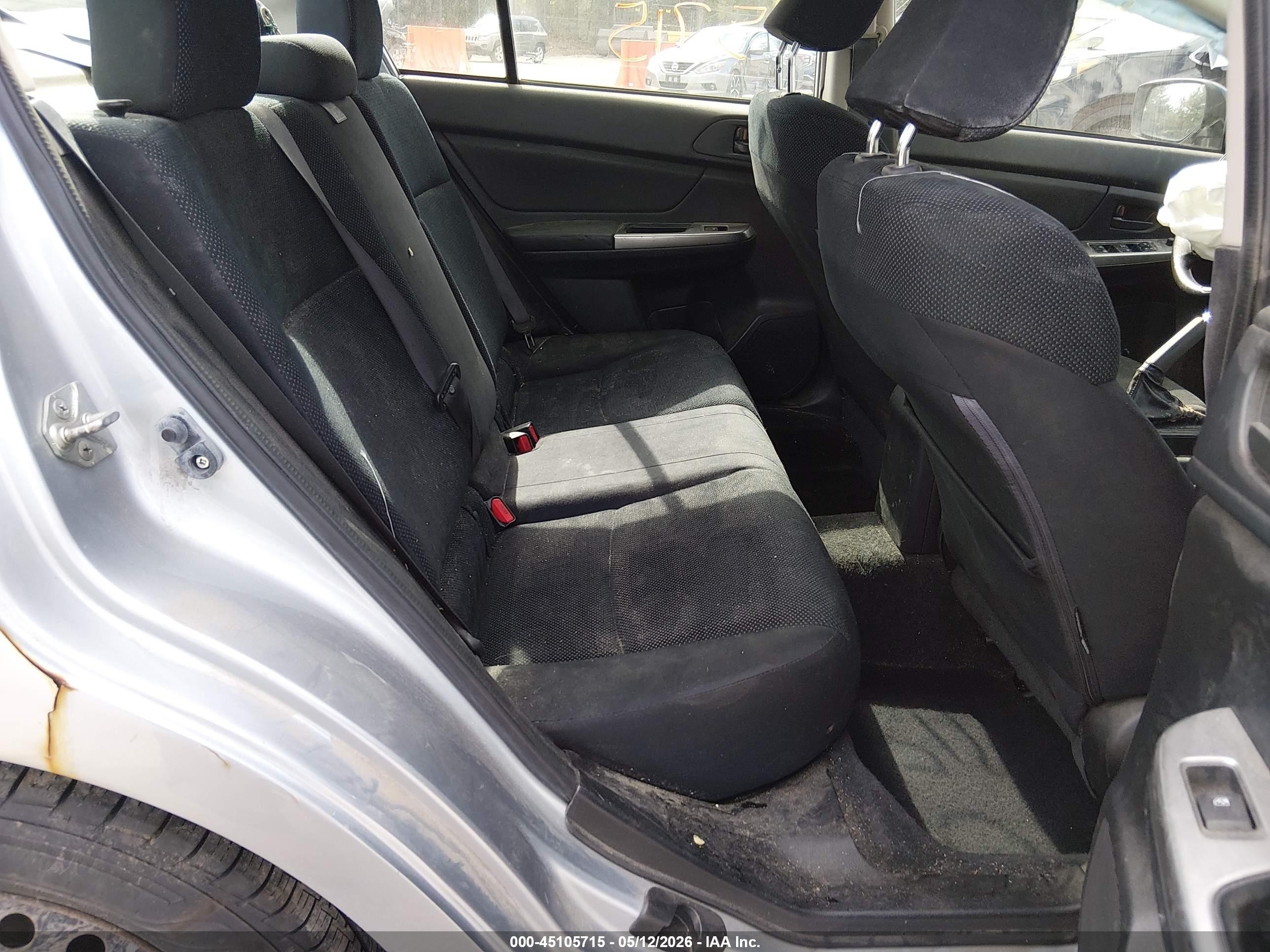 2015 Subaru Impreza 2.0i Silver vin: JF1GJAA61FH005809