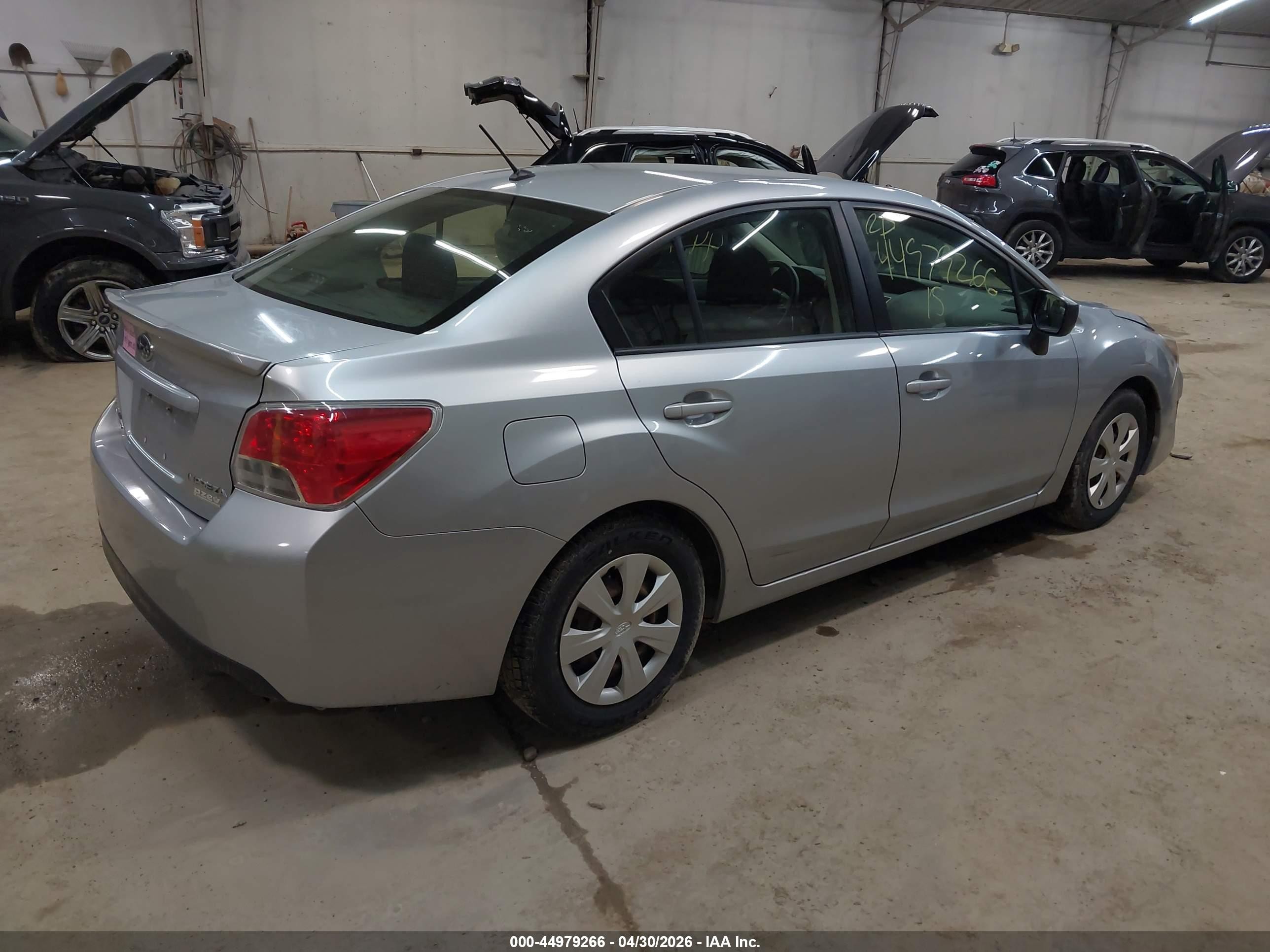 2015 Subaru Impreza 2.0i Silver vin: JF1GJAA61FH009729