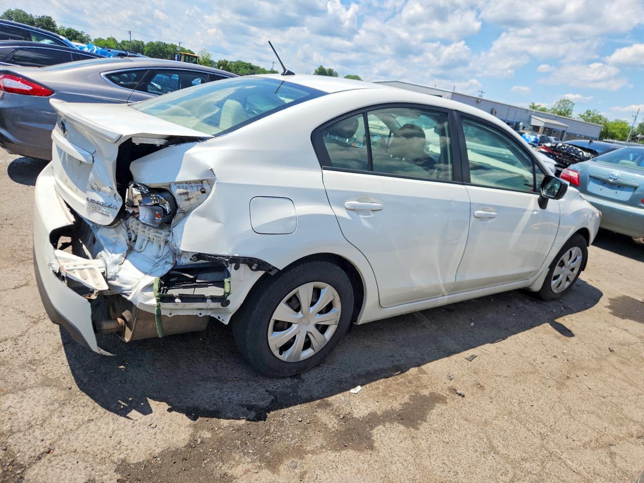 2015 Subaru Impreza White vin: JF1GJAA61FH010962