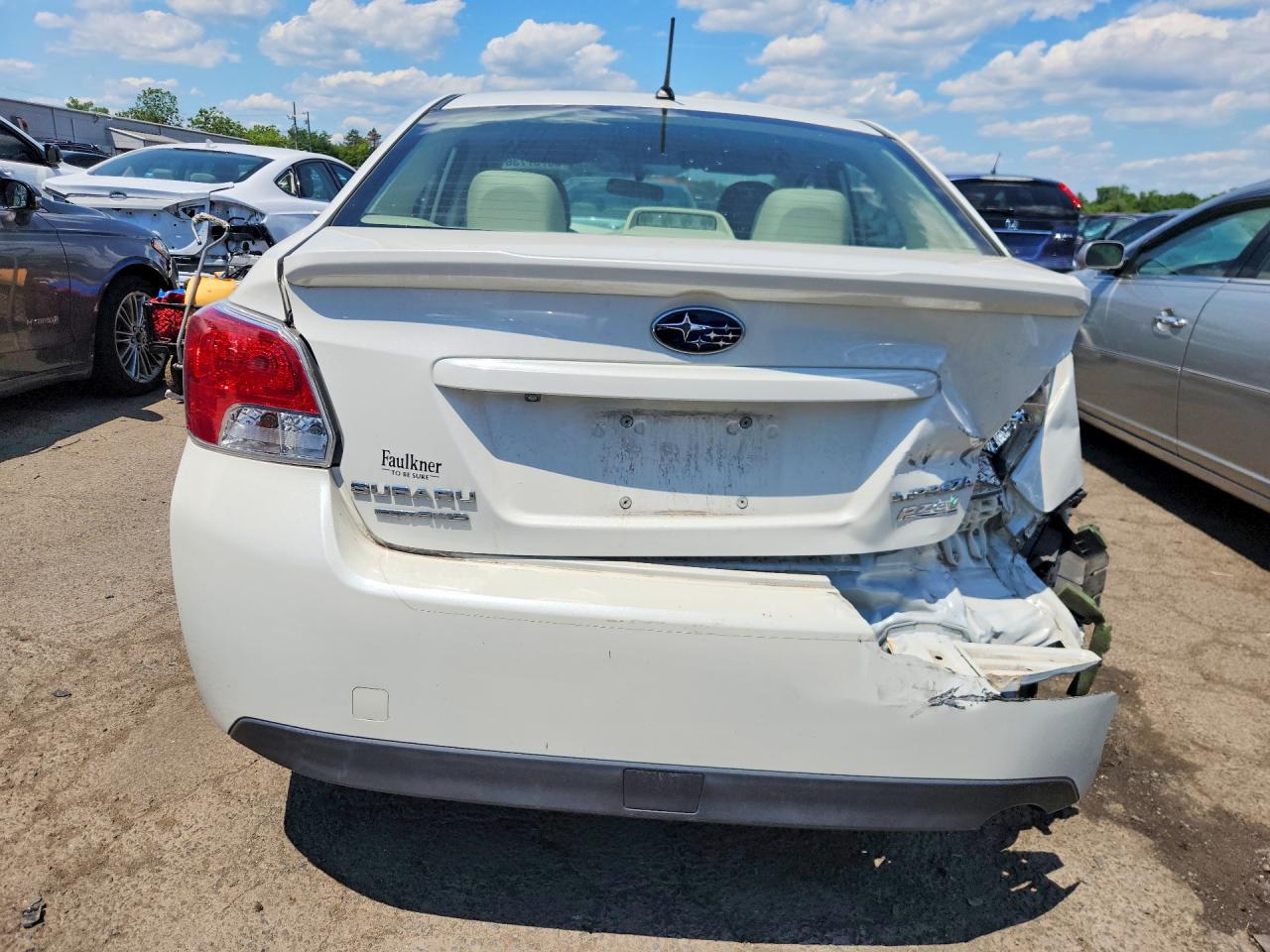 2015 Subaru Impreza White vin: JF1GJAA61FH010962