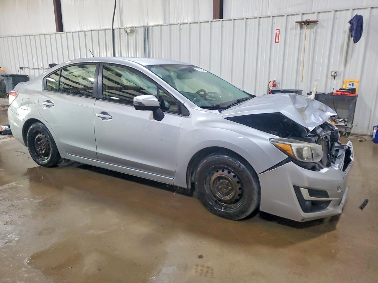 2015 Subaru Impreza Silver vin: JF1GJAA61FH022464