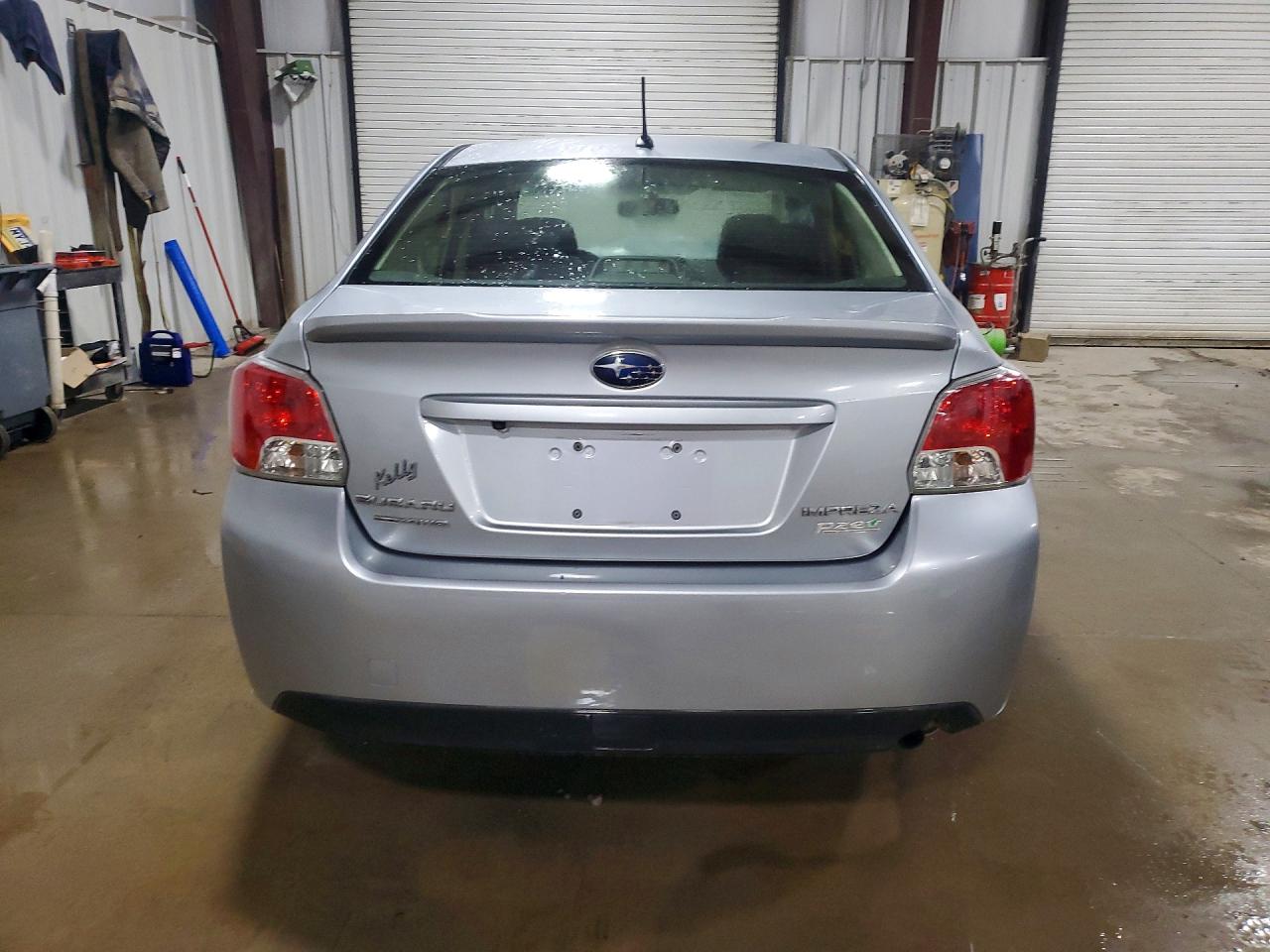 2015 Subaru Impreza Silver vin: JF1GJAA61FH022464