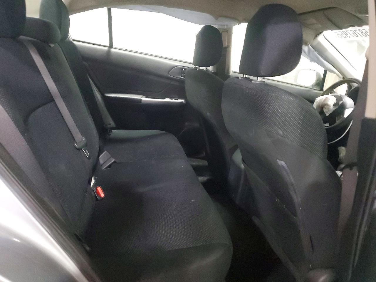 2015 Subaru Impreza Silver vin: JF1GJAA61FH022464