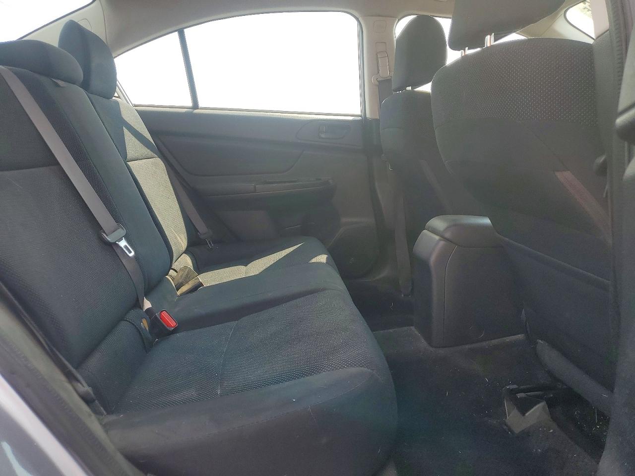 2013 Subaru Impreza Silver vin: JF1GJAA62DH011258