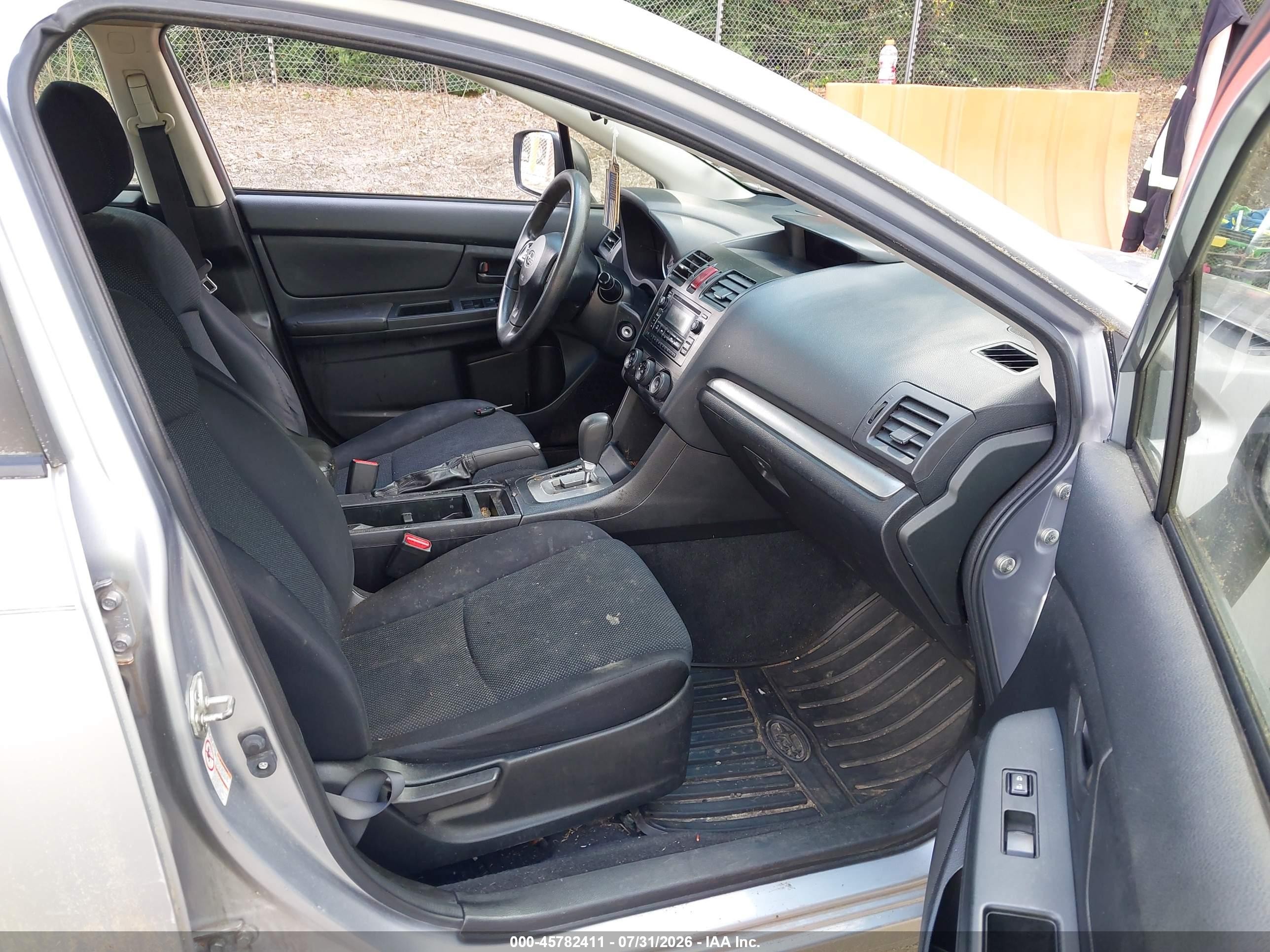 2013 Subaru Impreza 2.0i Silver vin: JF1GJAA62DH011714