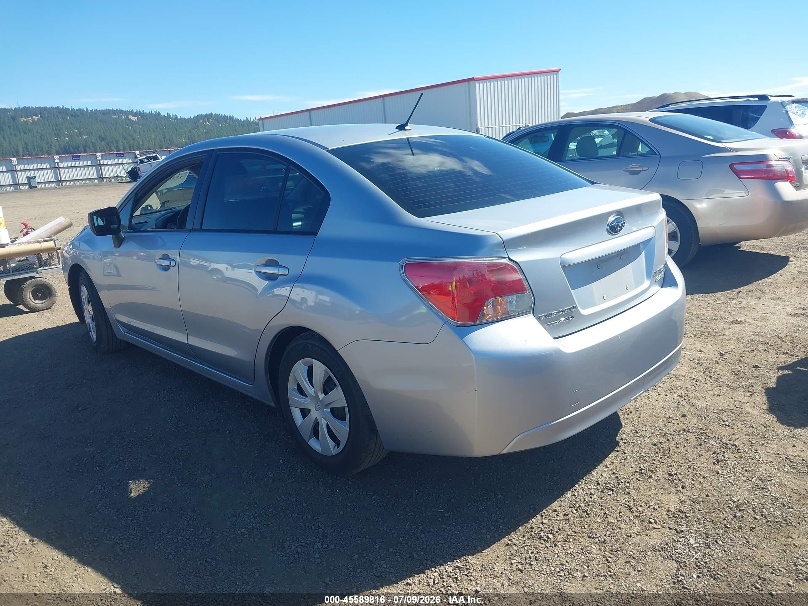 2013 Subaru Impreza 2.0i Silver vin: JF1GJAA62DH023670