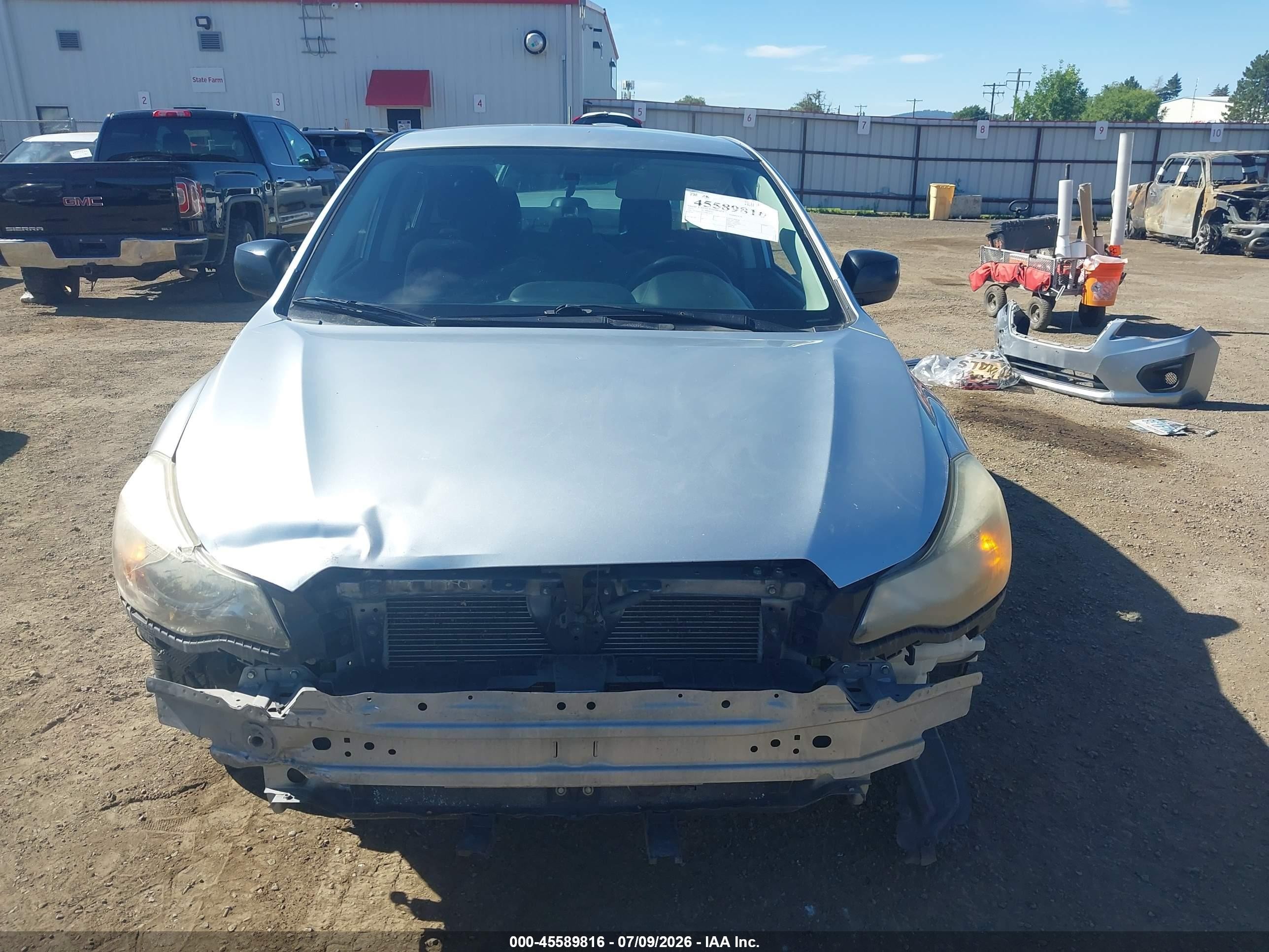 2013 Subaru Impreza 2.0i Silver vin: JF1GJAA62DH023670
