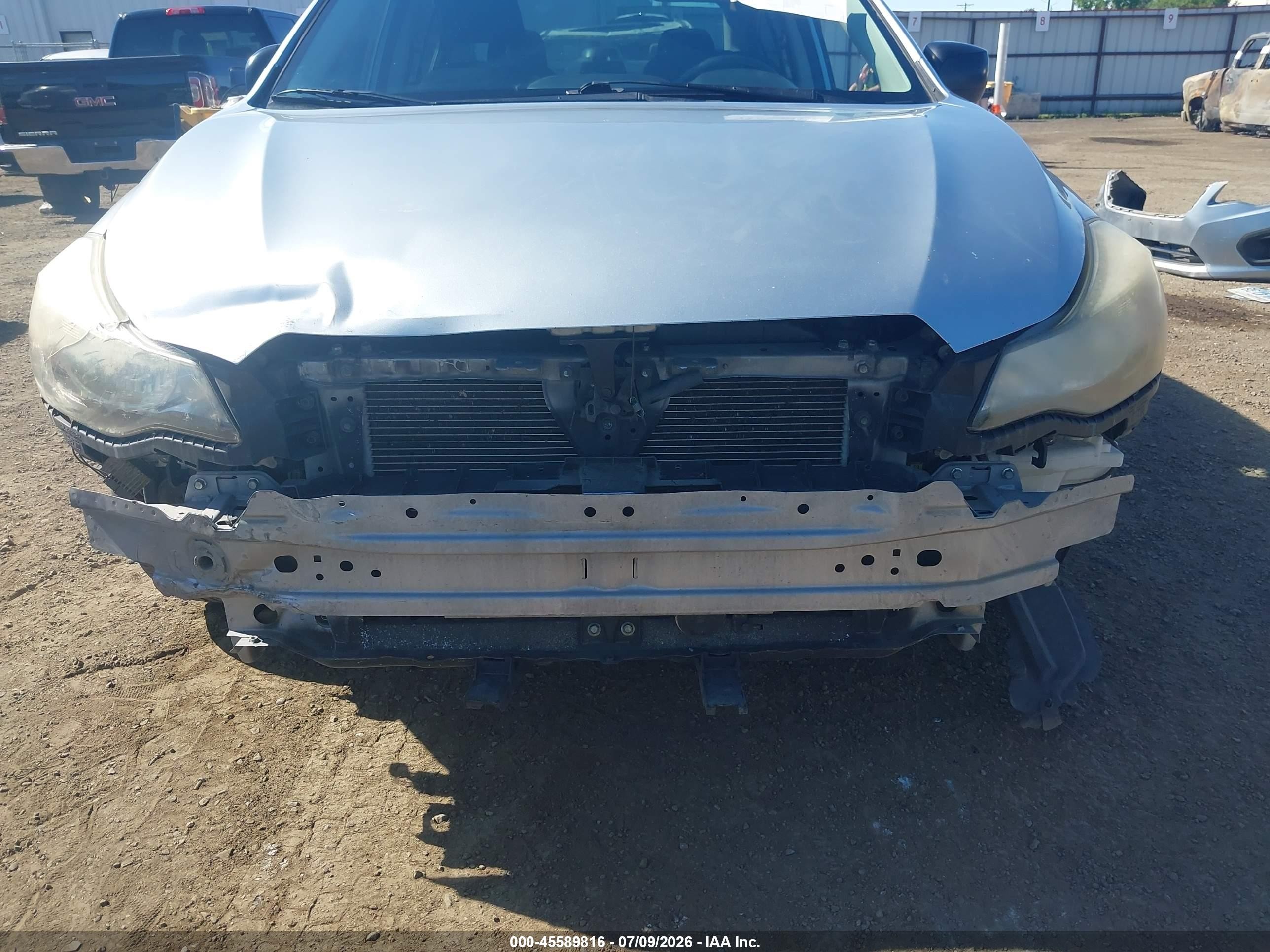 2013 Subaru Impreza 2.0i Silver vin: JF1GJAA62DH023670