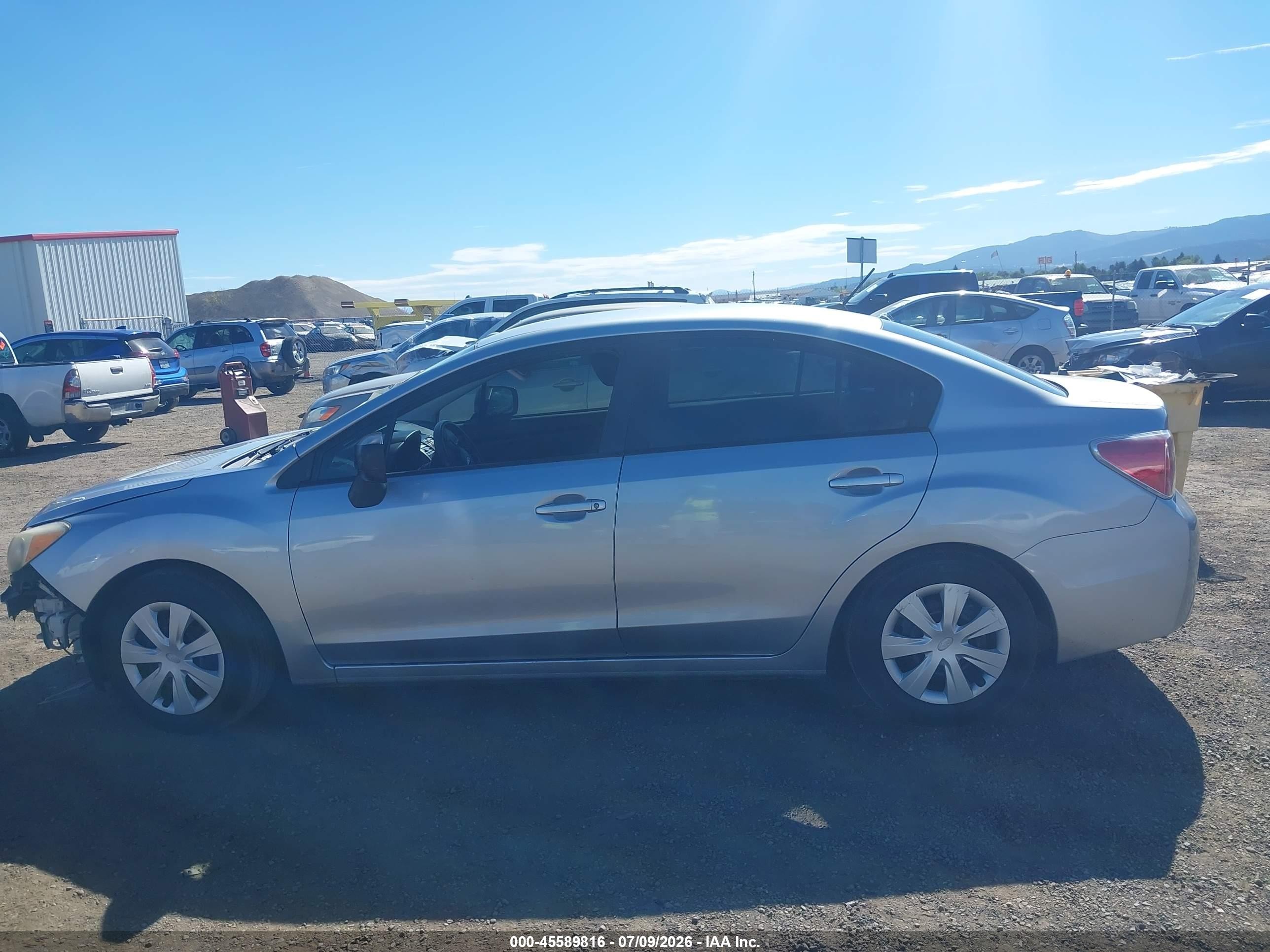 2013 Subaru Impreza 2.0i Silver vin: JF1GJAA62DH023670