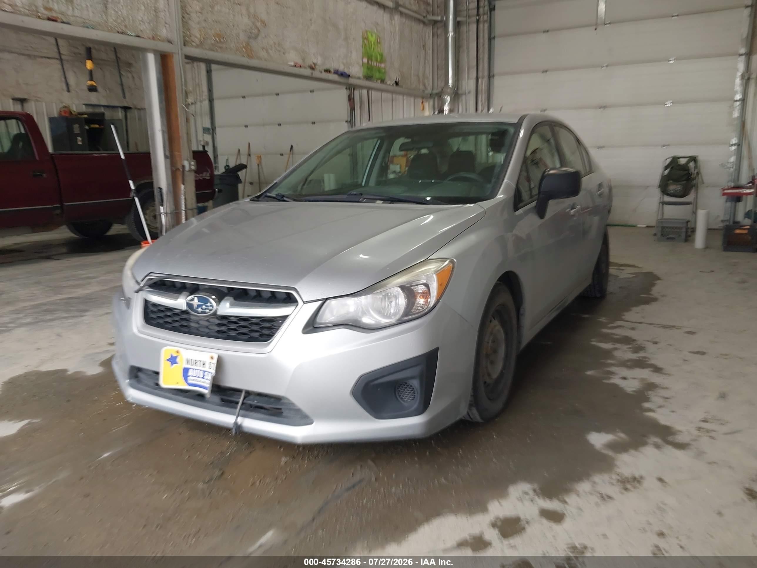 2014 Subaru Impreza 2.0i Silver vin: JF1GJAA62EH014727