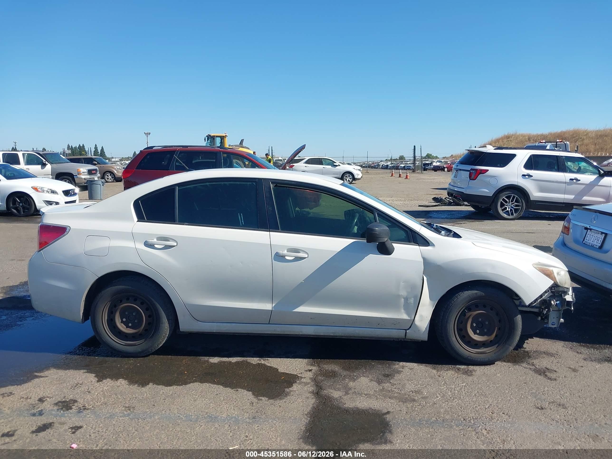 2015 Subaru Impreza 2.0i White vin: JF1GJAA62FH010307