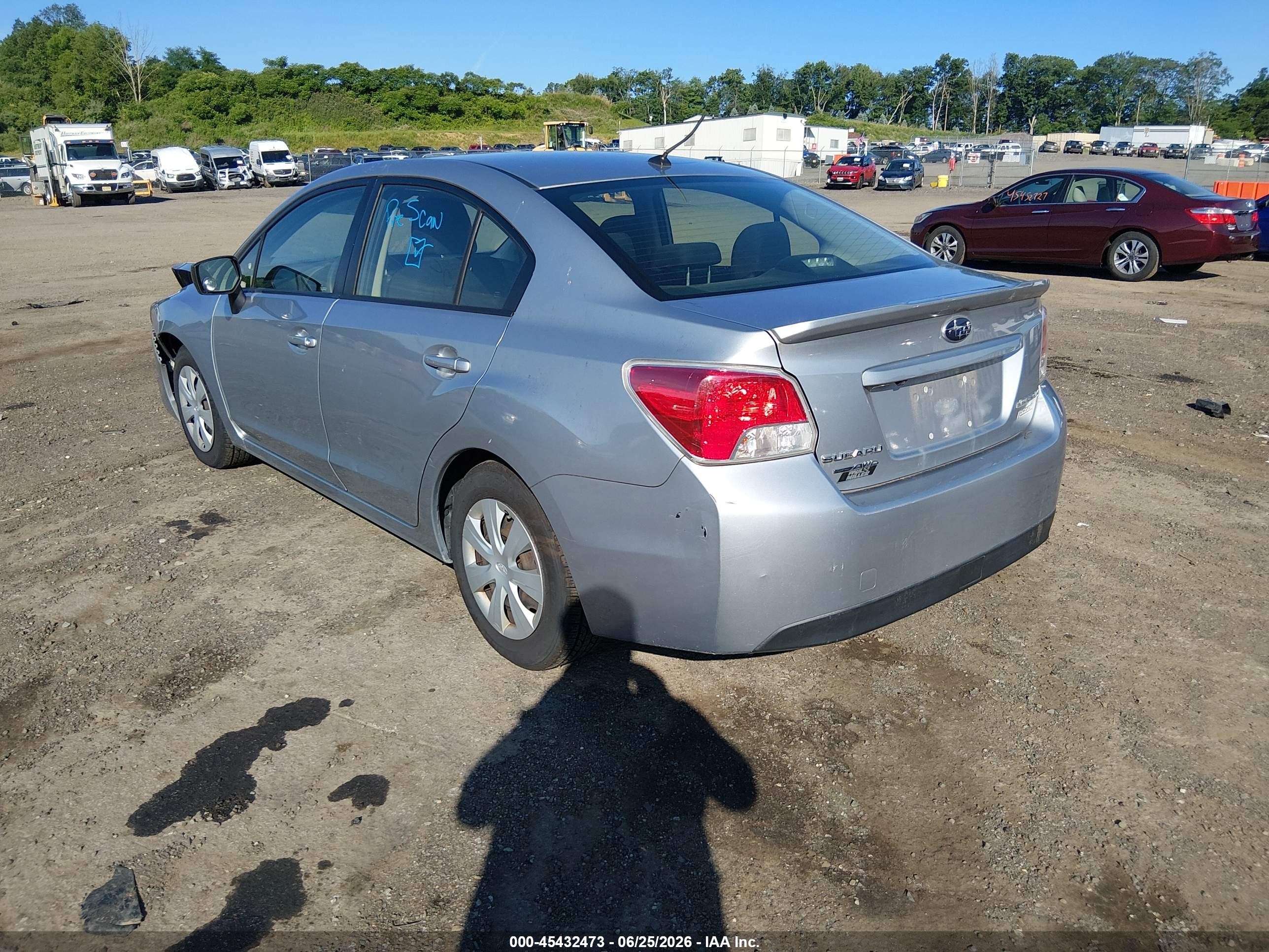 2015 Subaru Impreza 2.0i Серебряный vin: JF1GJAA62FH018536