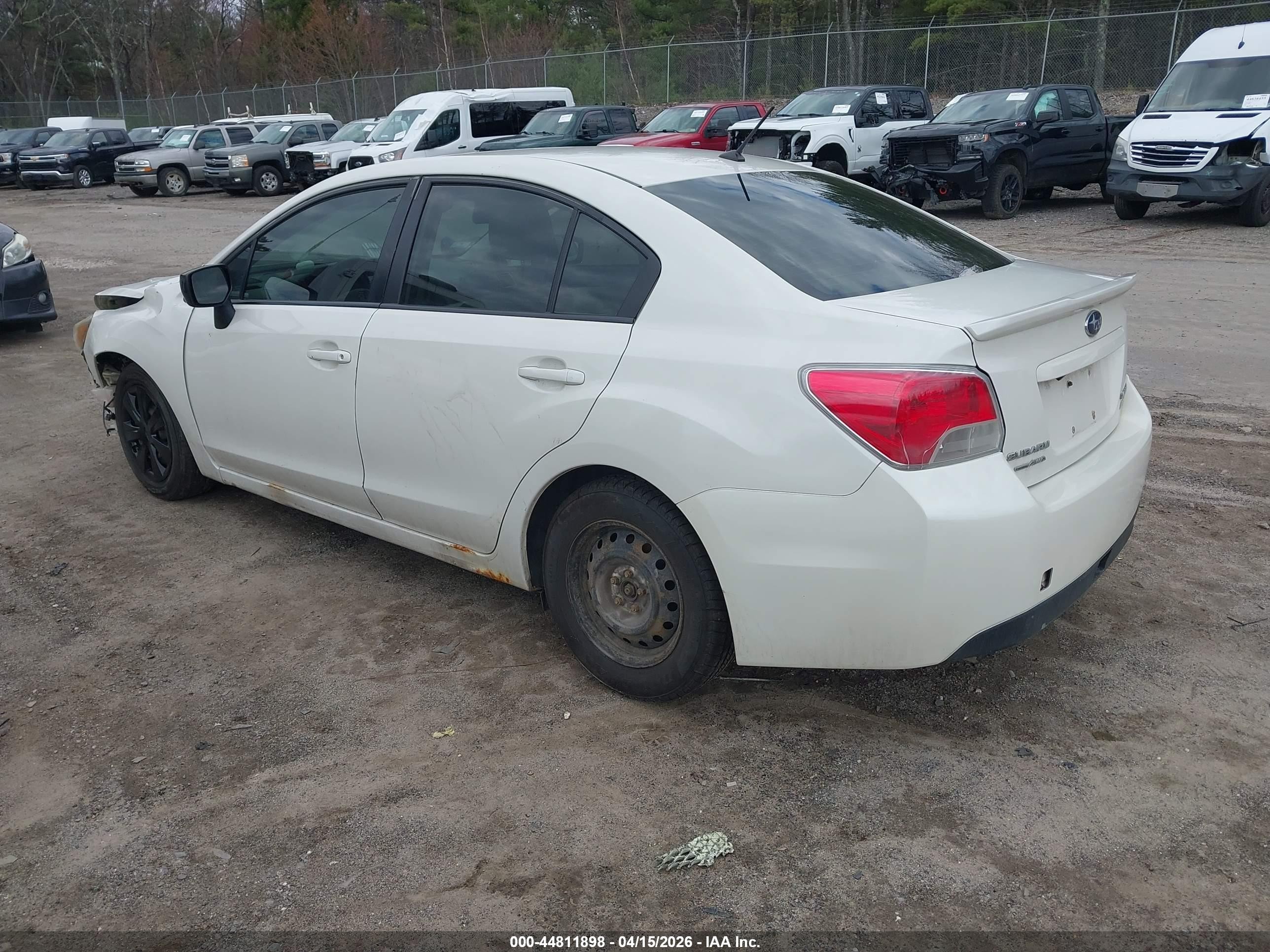 2015 Subaru Impreza 2.0i Белый vin: JF1GJAA62FH024613