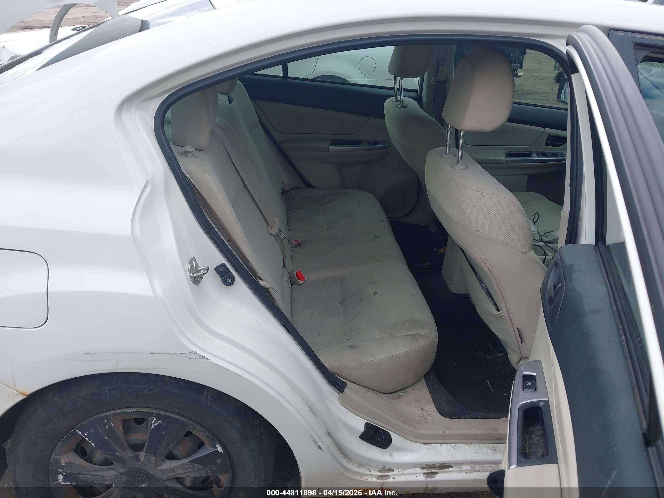 2015 Subaru Impreza 2.0i Белый vin: JF1GJAA62FH024613