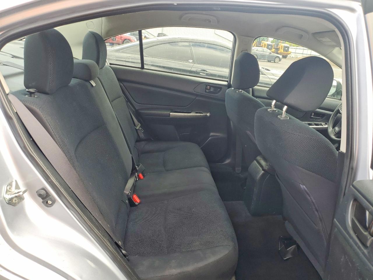 2015 Subaru Impreza Silver vin: JF1GJAA63FG022892