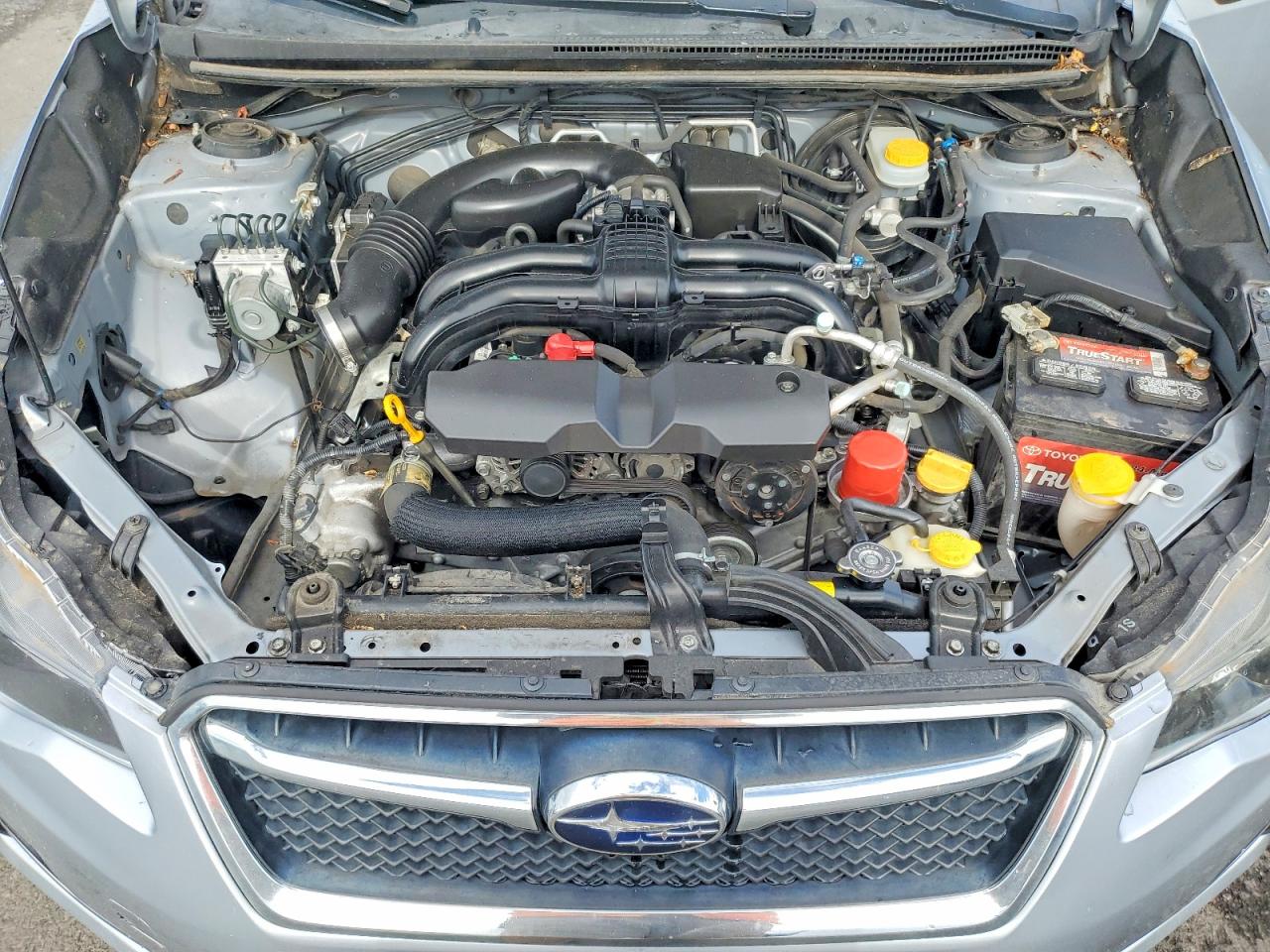 2015 Subaru Impreza Silver vin: JF1GJAA63FG022892