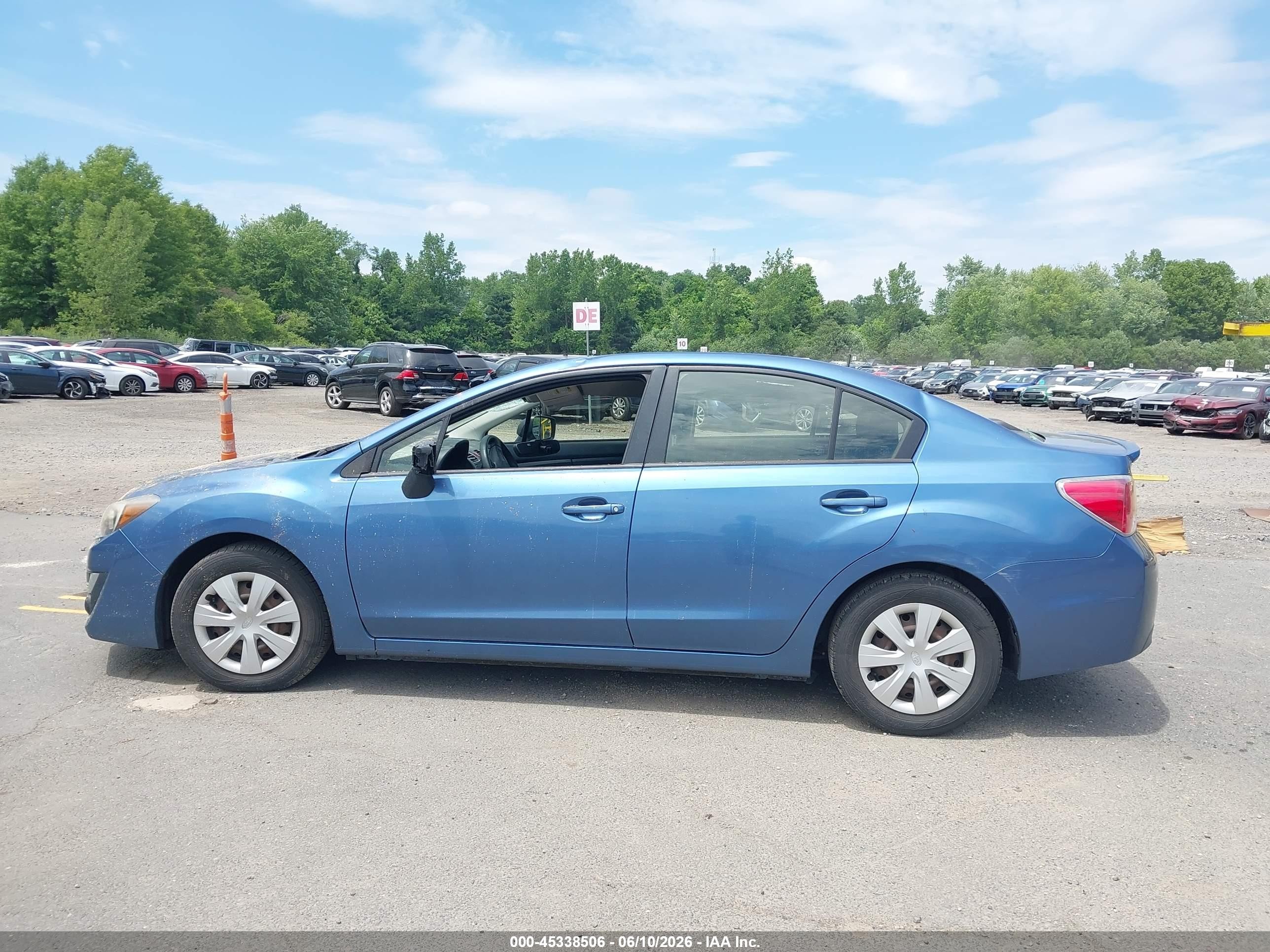 2015 Subaru Impreza 2.0i Blue vin: JF1GJAA63FH007268