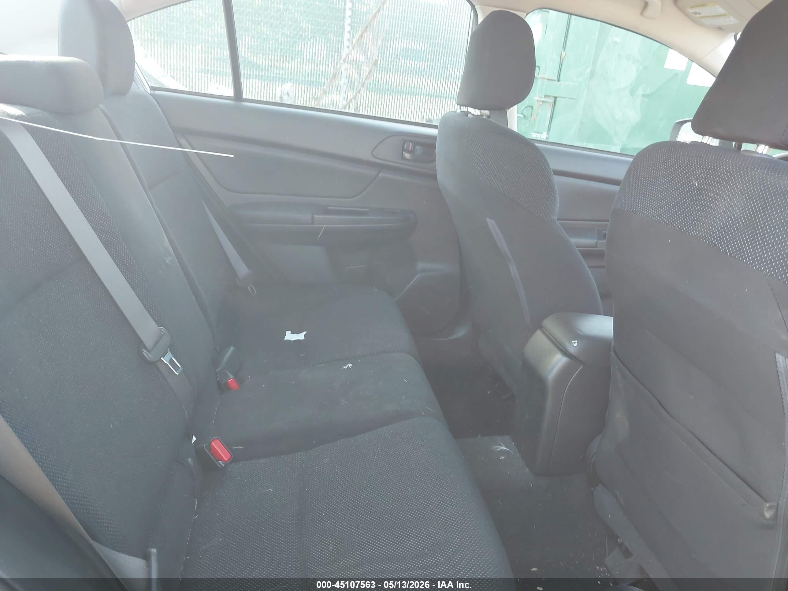 2013 Subaru Impreza 2.0i Серебряный vin: JF1GJAA64DH034802