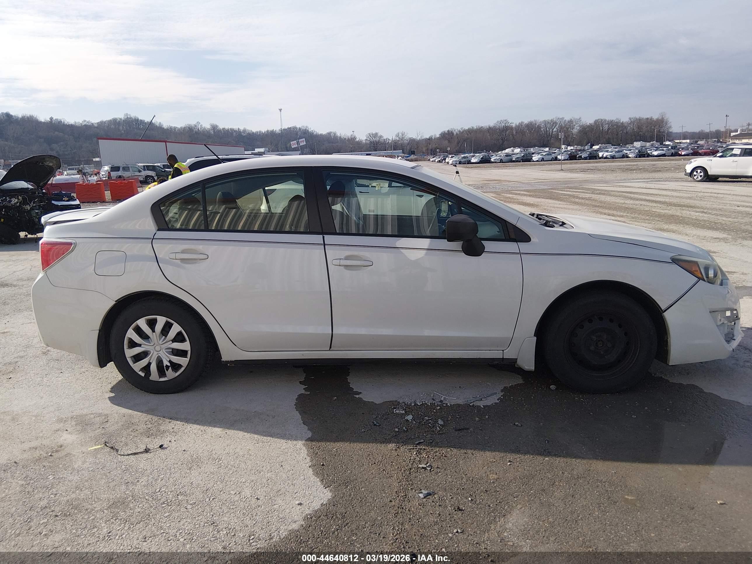 2016 Subaru Impreza 2.0i White vin: JF1GJAA64GH002193