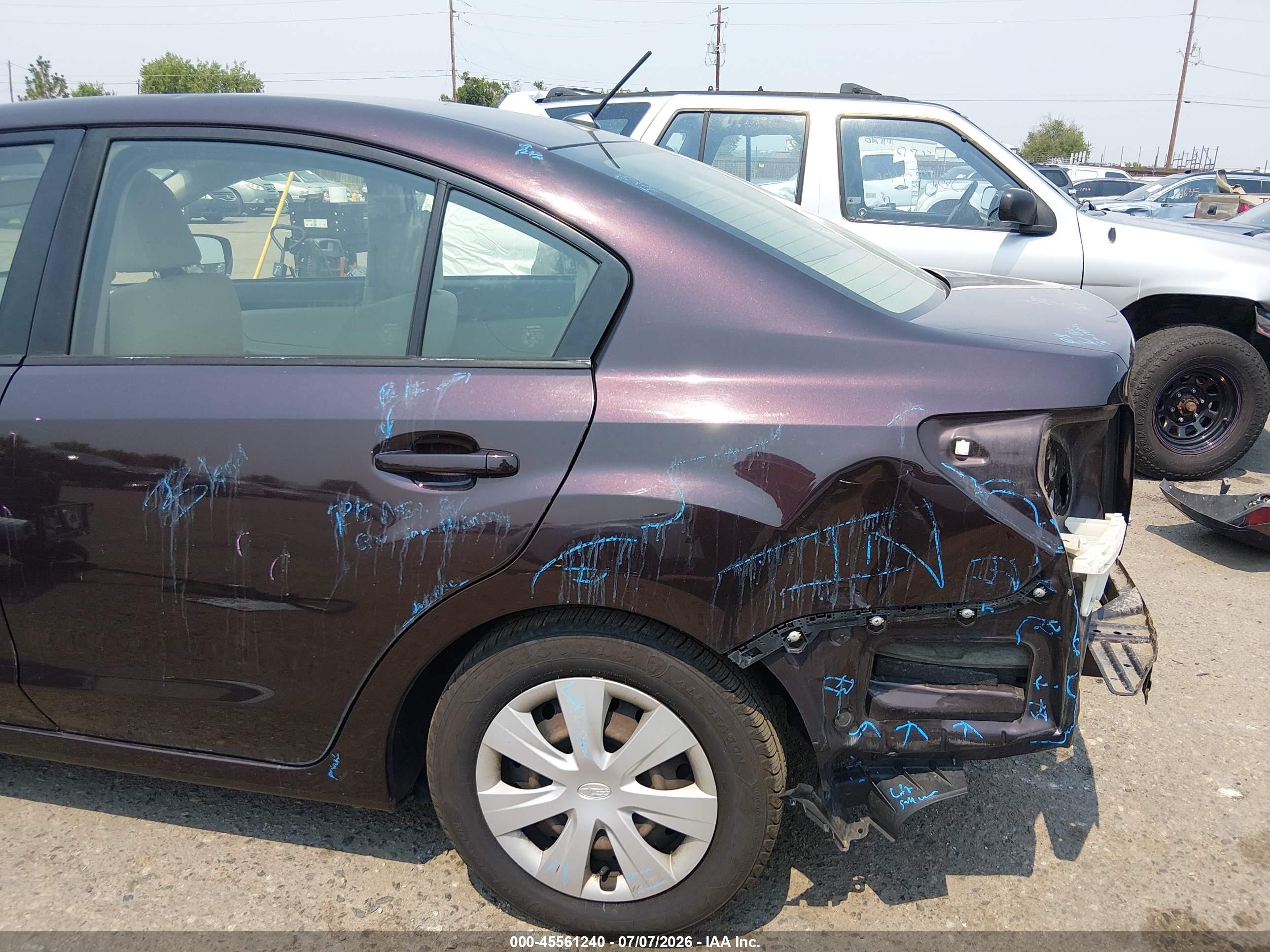 2013 Subaru Impreza 2.0i Maroon vin: JF1GJAA65DG014130
