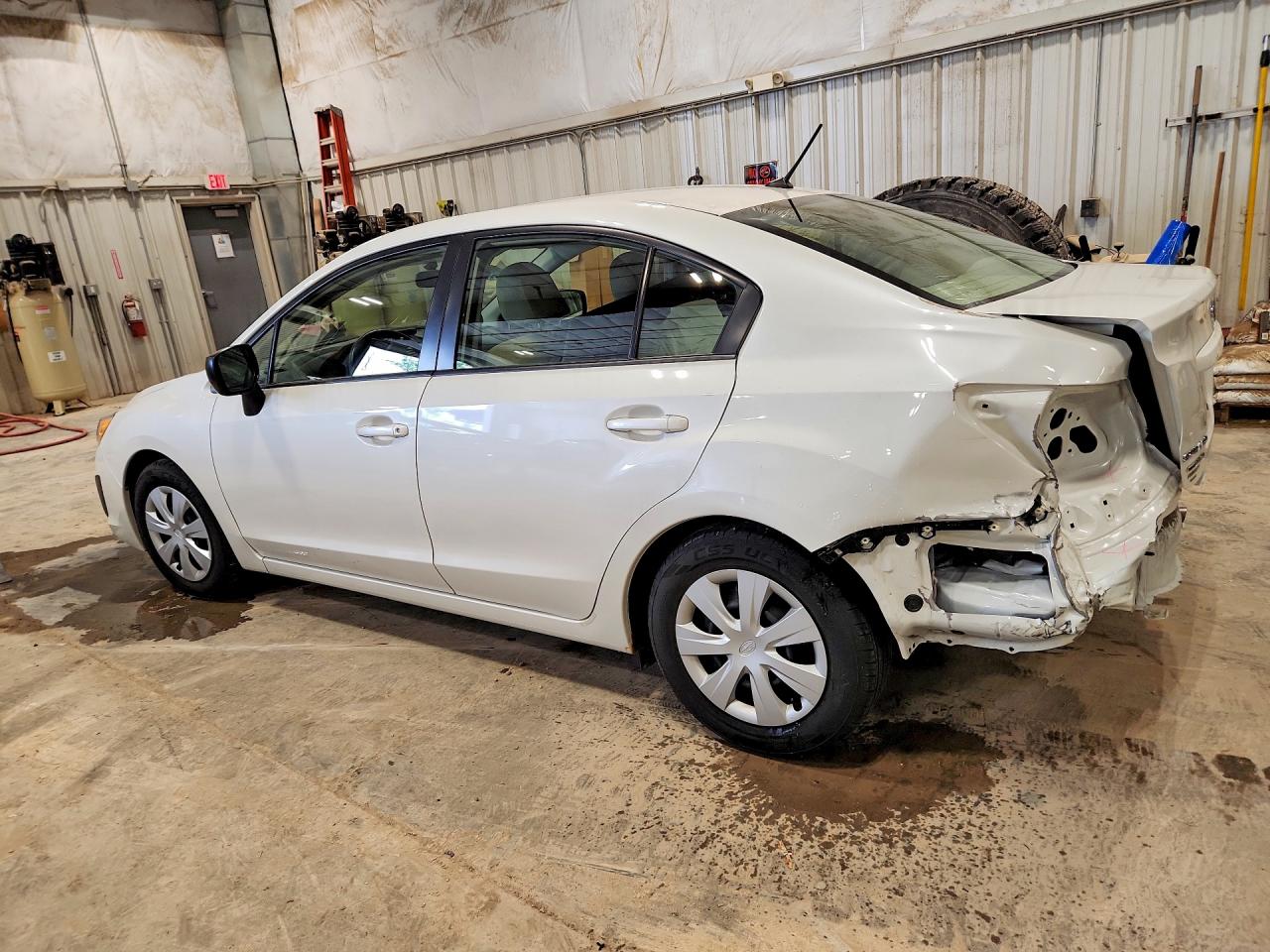 2014 Subaru Impreza Белый vin: JF1GJAA65EH023325