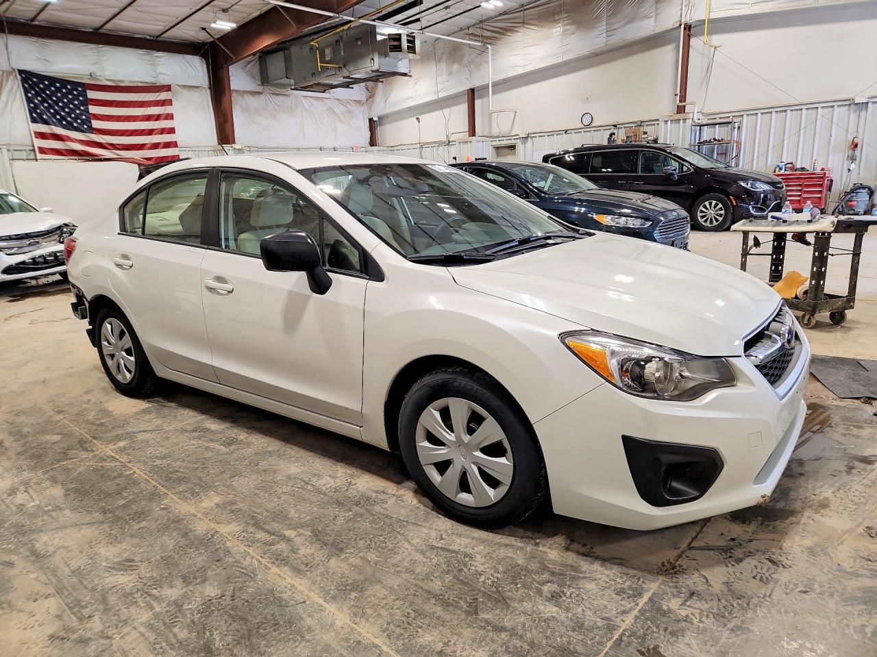 2014 Subaru Impreza Белый vin: JF1GJAA65EH023325