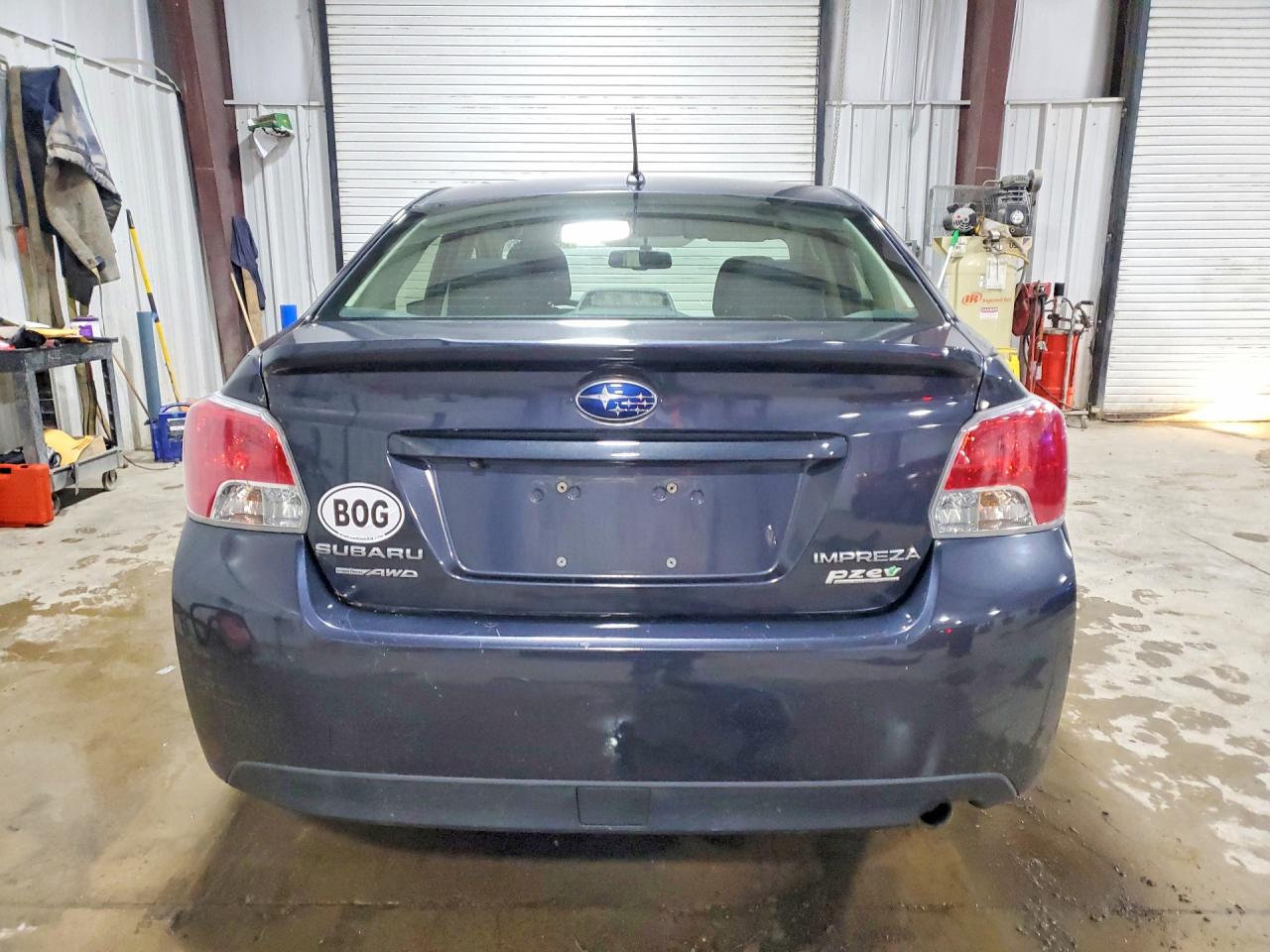 2015 Subaru Impreza Gray vin: JF1GJAA65FH014724