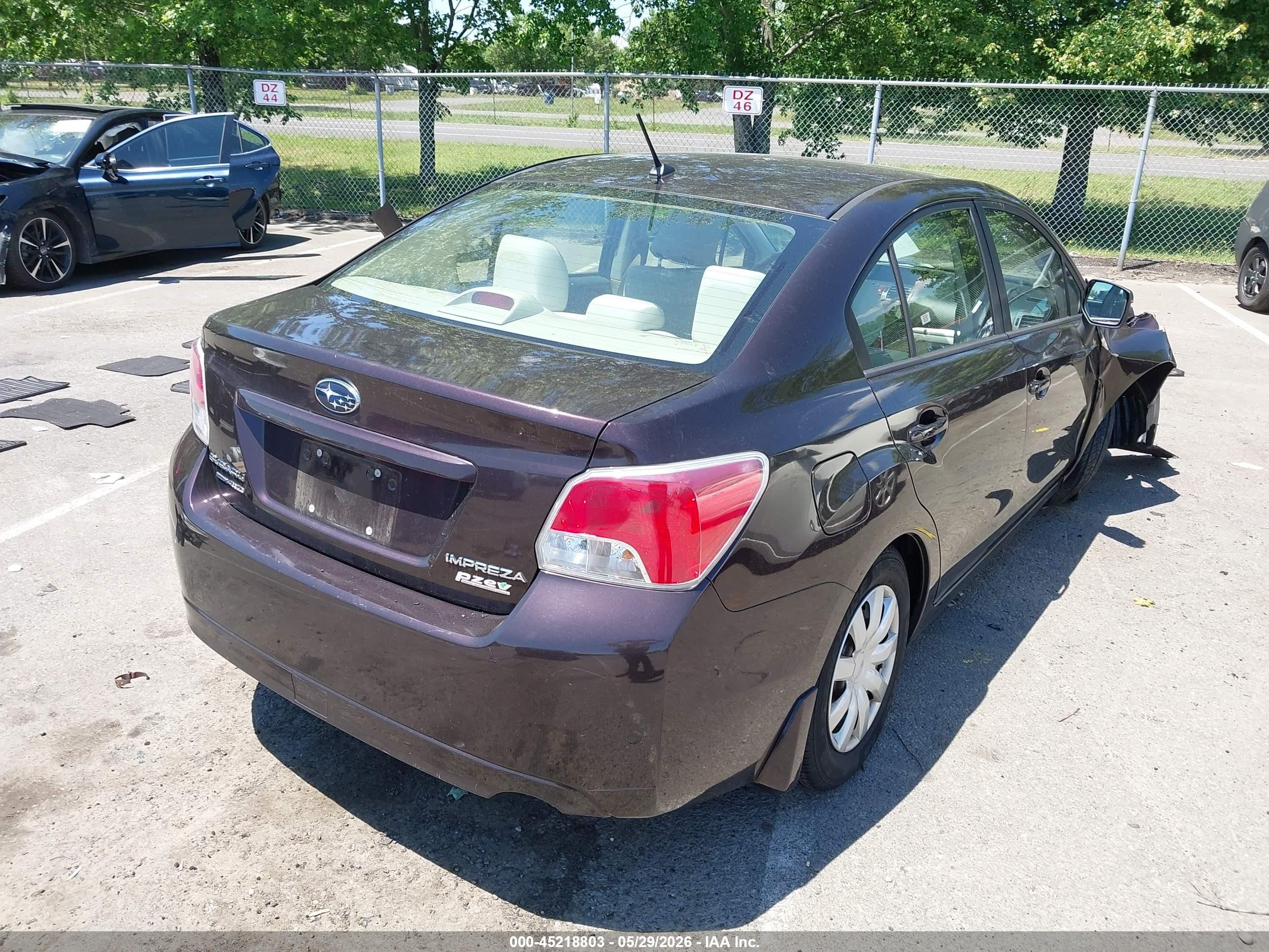 2012 Subaru Impreza 2.0i Burgundy vin: JF1GJAA66CH010046