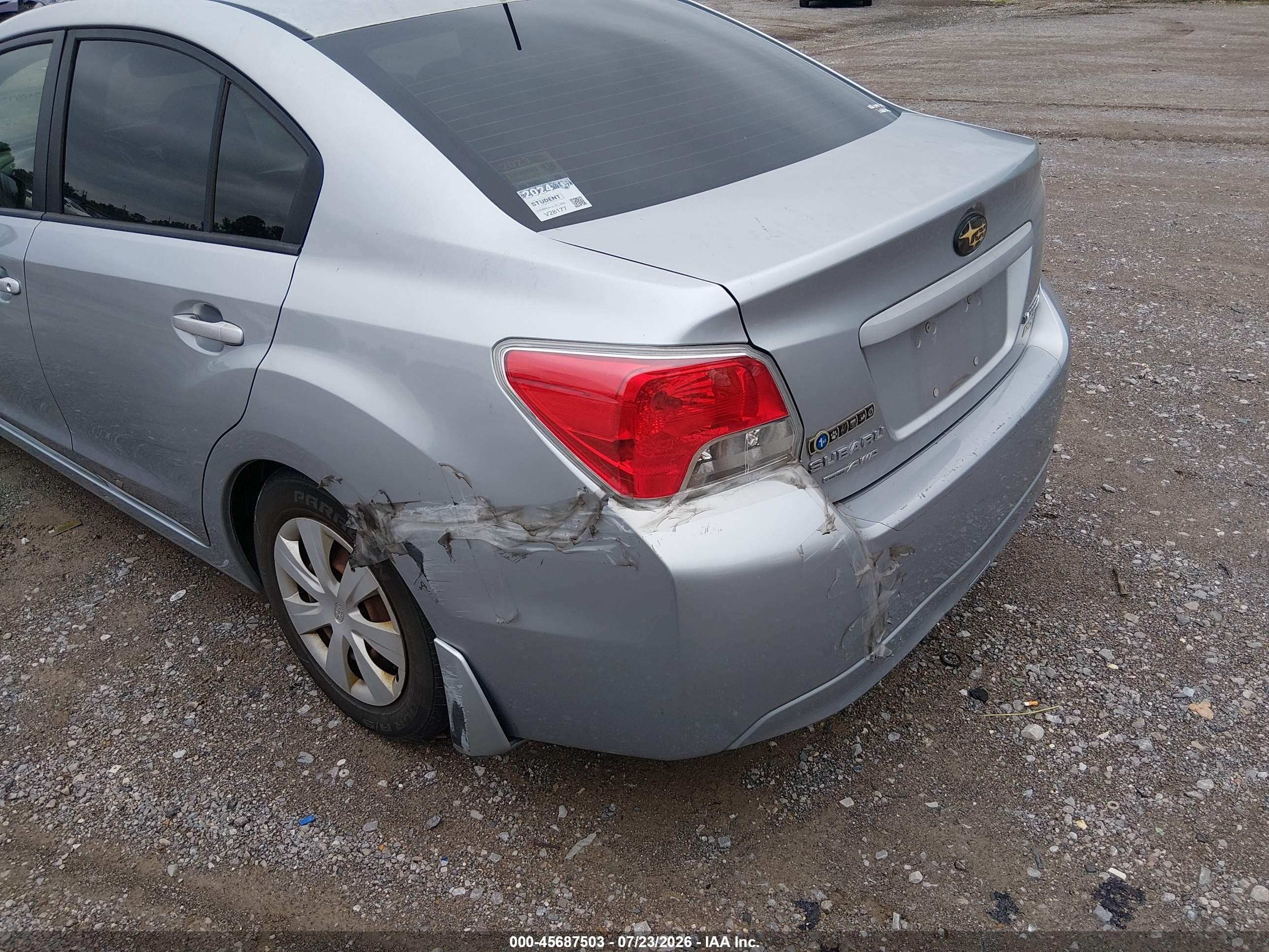 2013 Subaru Impreza 2.0i Silver vin: JF1GJAA66DG006134
