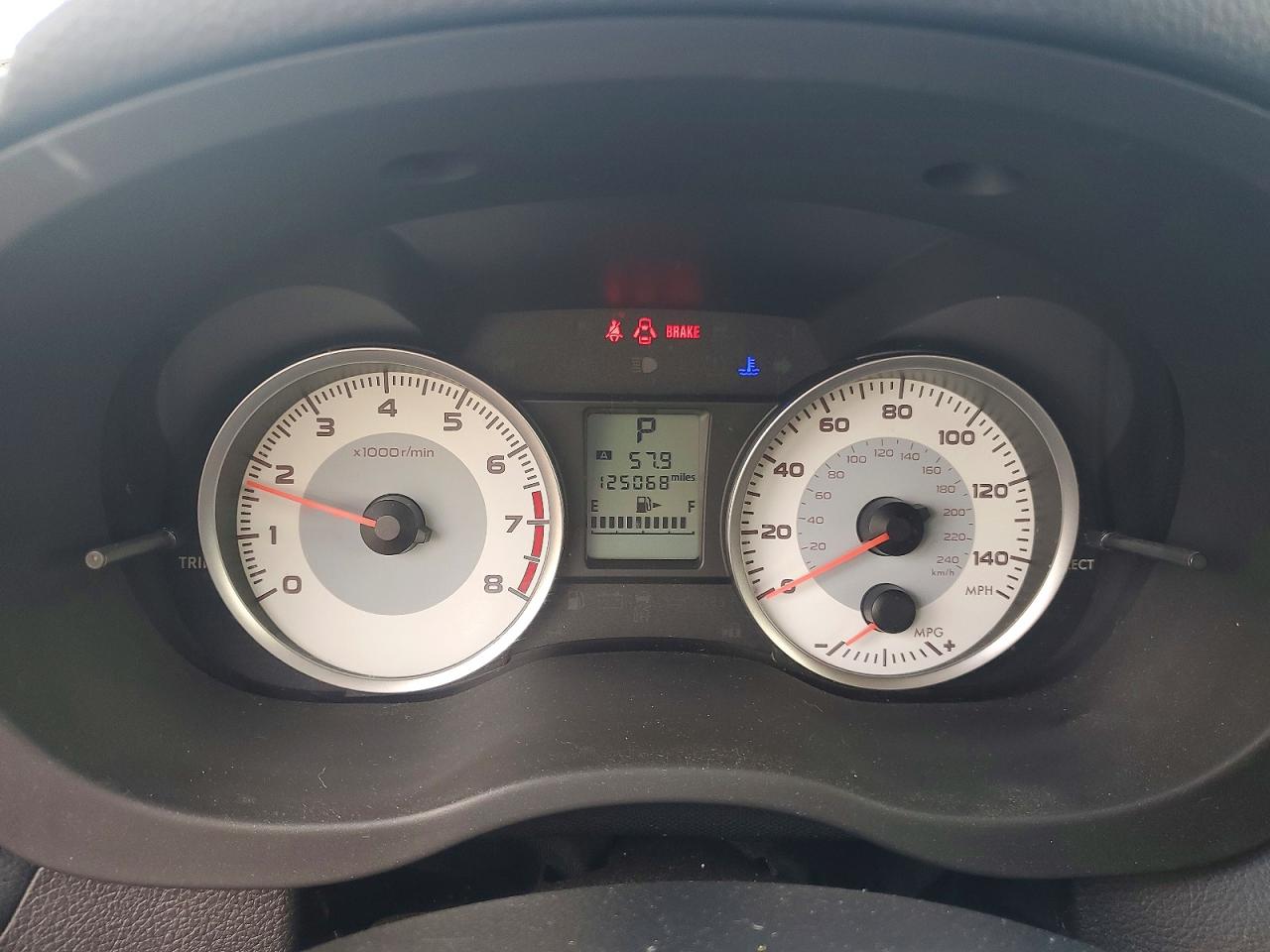 2014 Subaru Impreza Серебряный vin: JF1GJAA66EH024693
