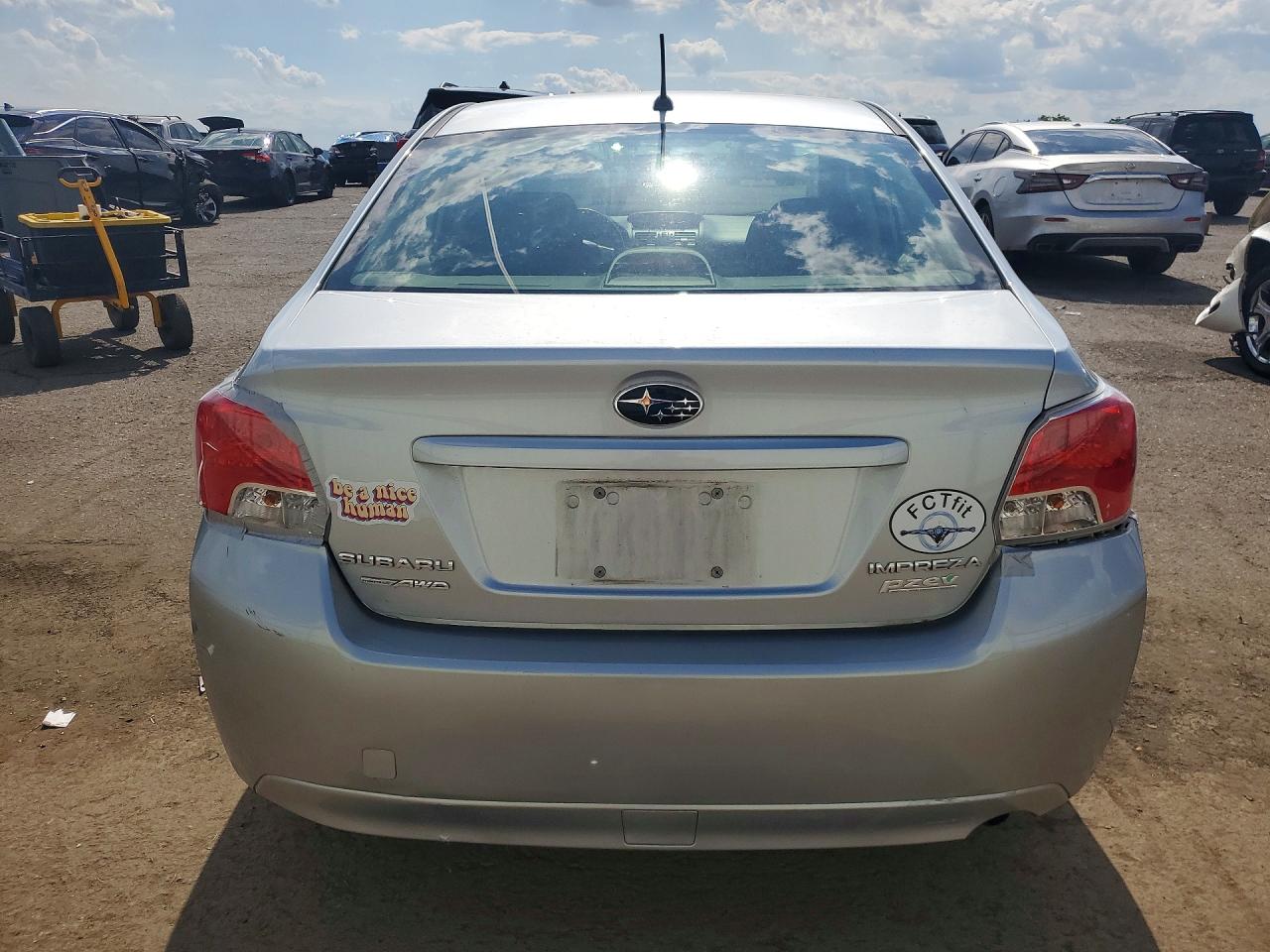 2014 Subaru Impreza Серебряный vin: JF1GJAA66EH024693
