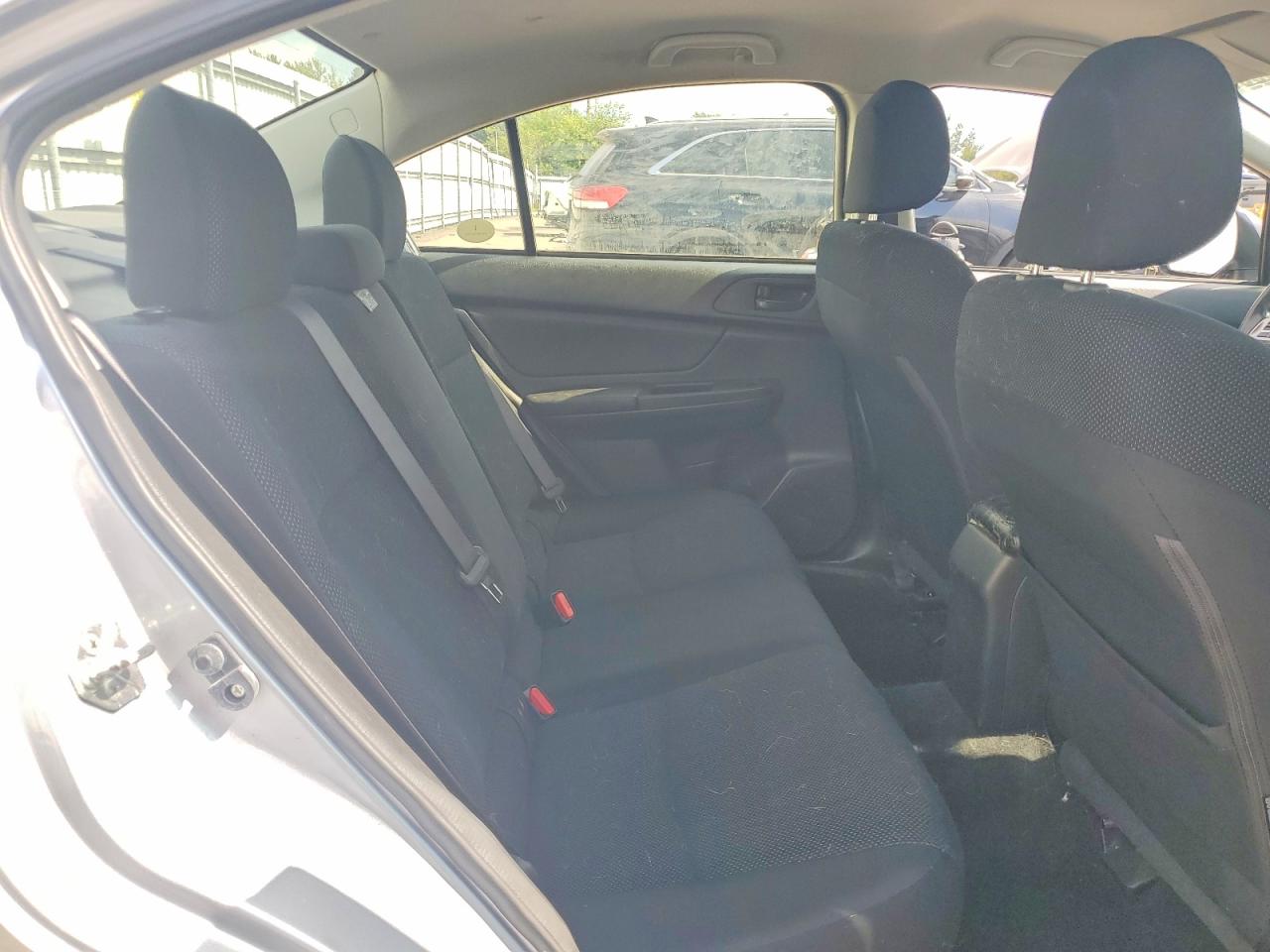 2014 Subaru Impreza Серебряный vin: JF1GJAA66EH024693