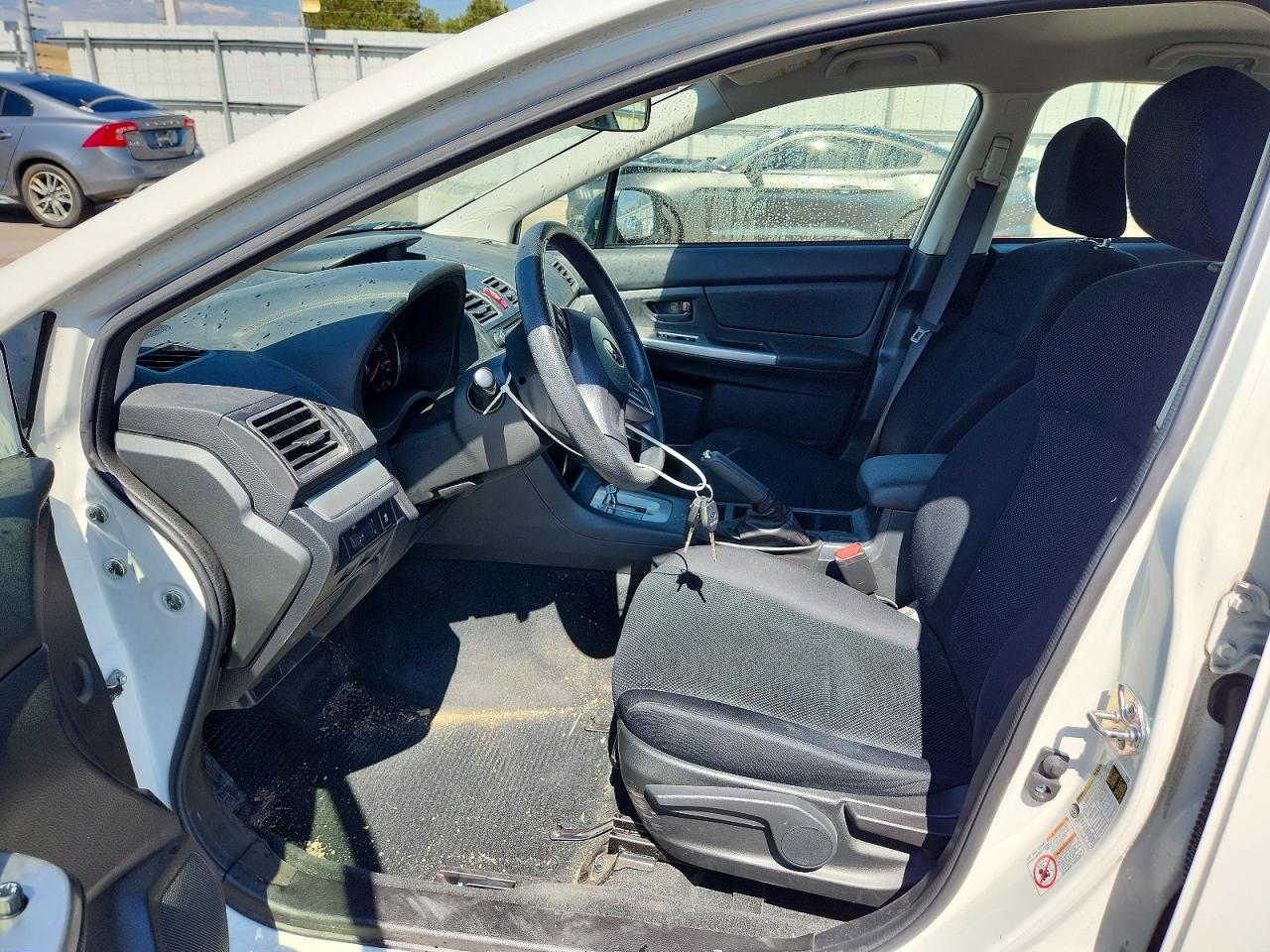 2015 Subaru Impreza Белый vin: JF1GJAA66FH004252