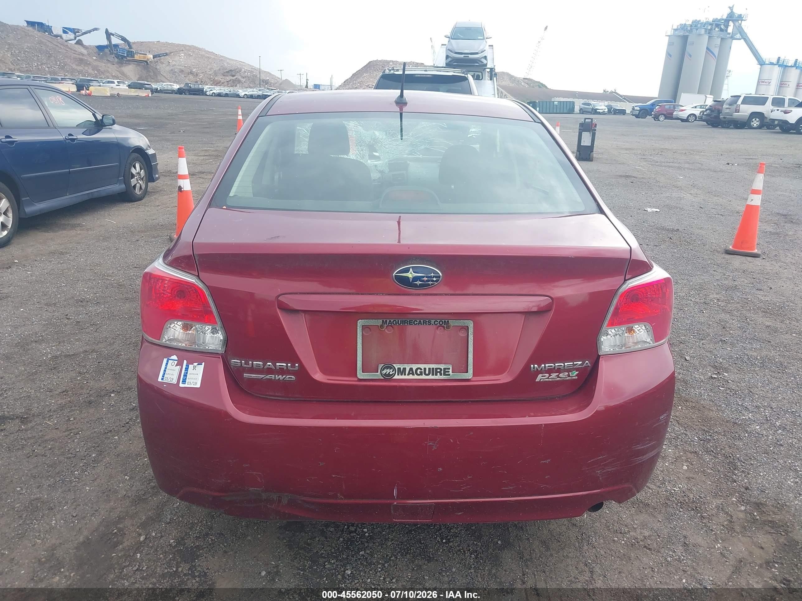2013 Subaru Impreza 2.0i Red vin: JF1GJAA68DH027660