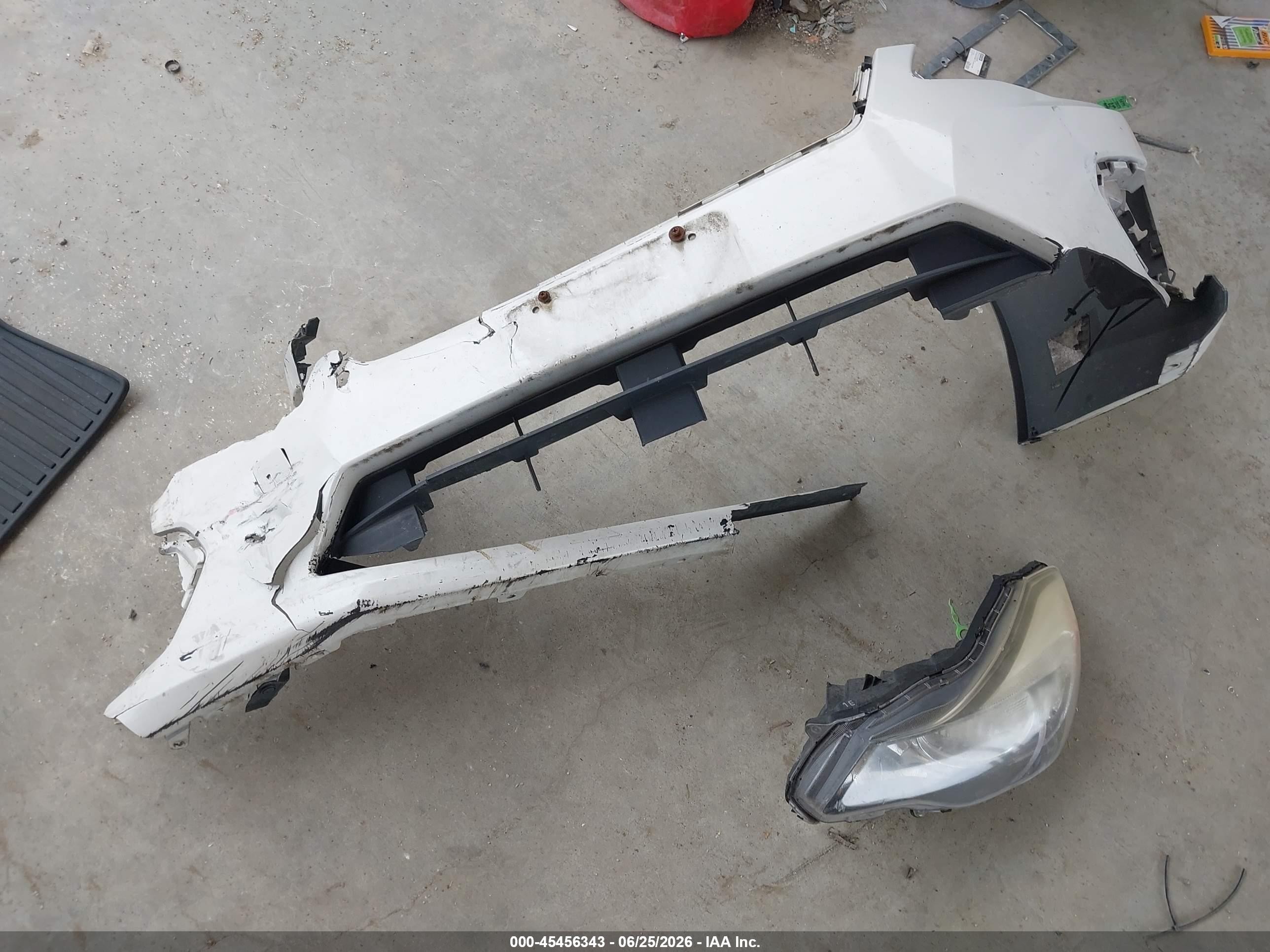 2014 Subaru Impreza 2.0i White vin: JF1GJAA68EH015753