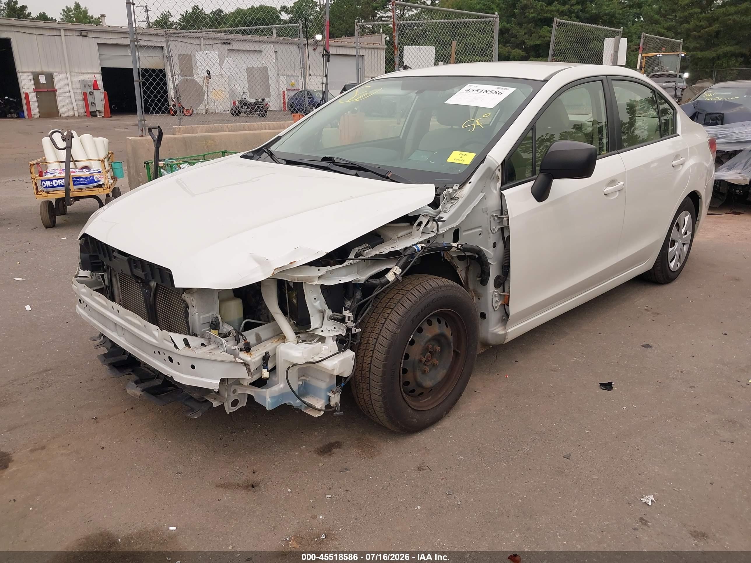 2014 Subaru Impreza 2.0i Белый vin: JF1GJAA68EH019771
