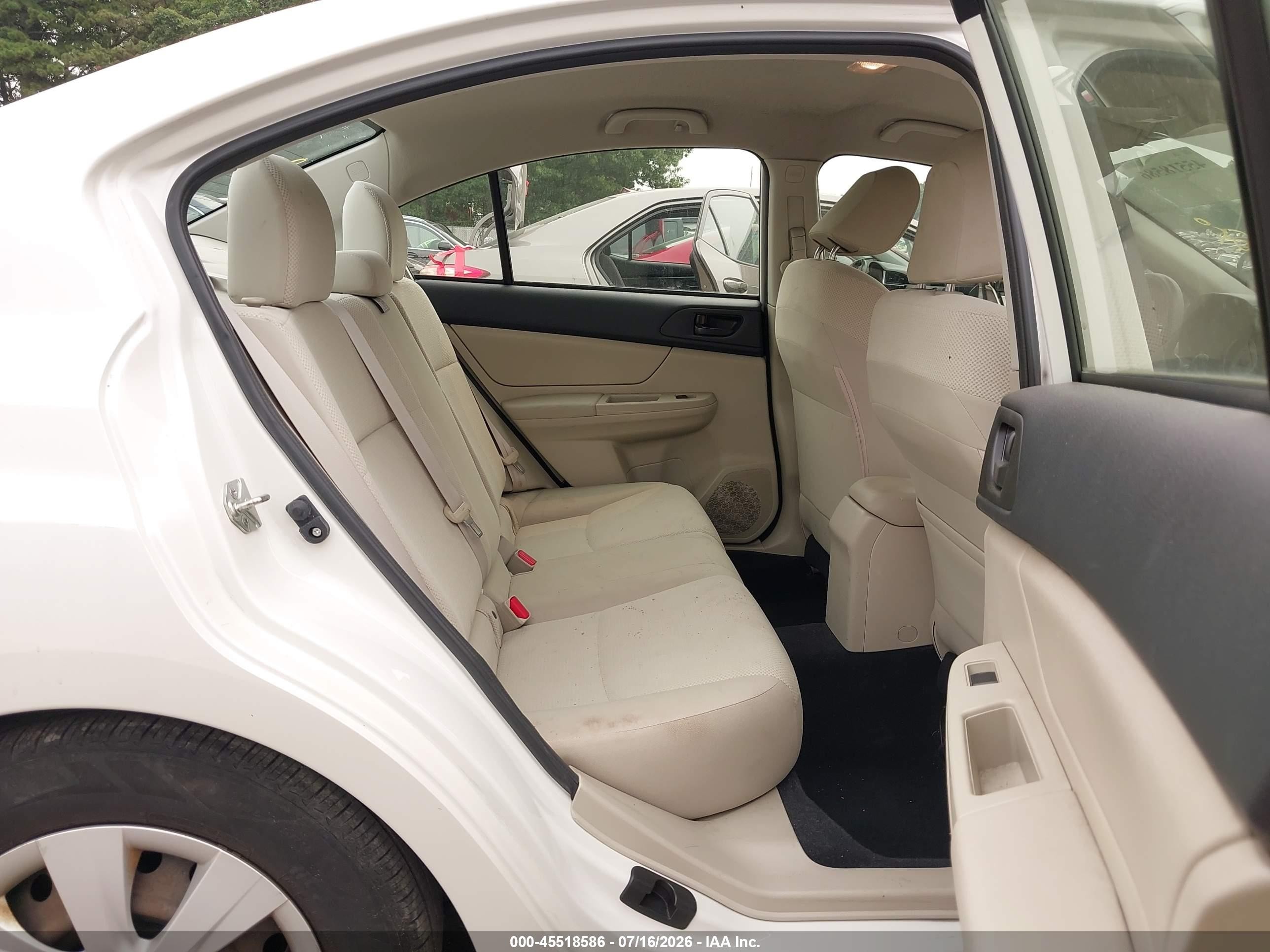 2014 Subaru Impreza 2.0i Белый vin: JF1GJAA68EH019771