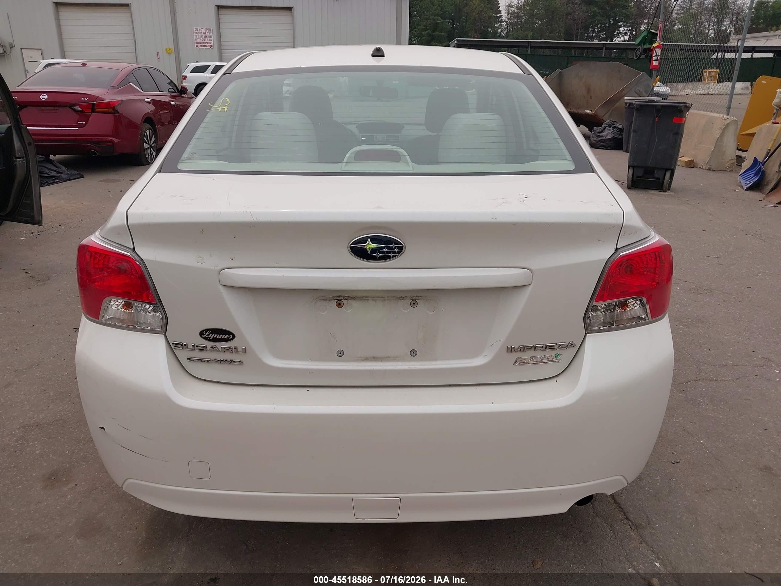 2014 Subaru Impreza 2.0i Белый vin: JF1GJAA68EH019771