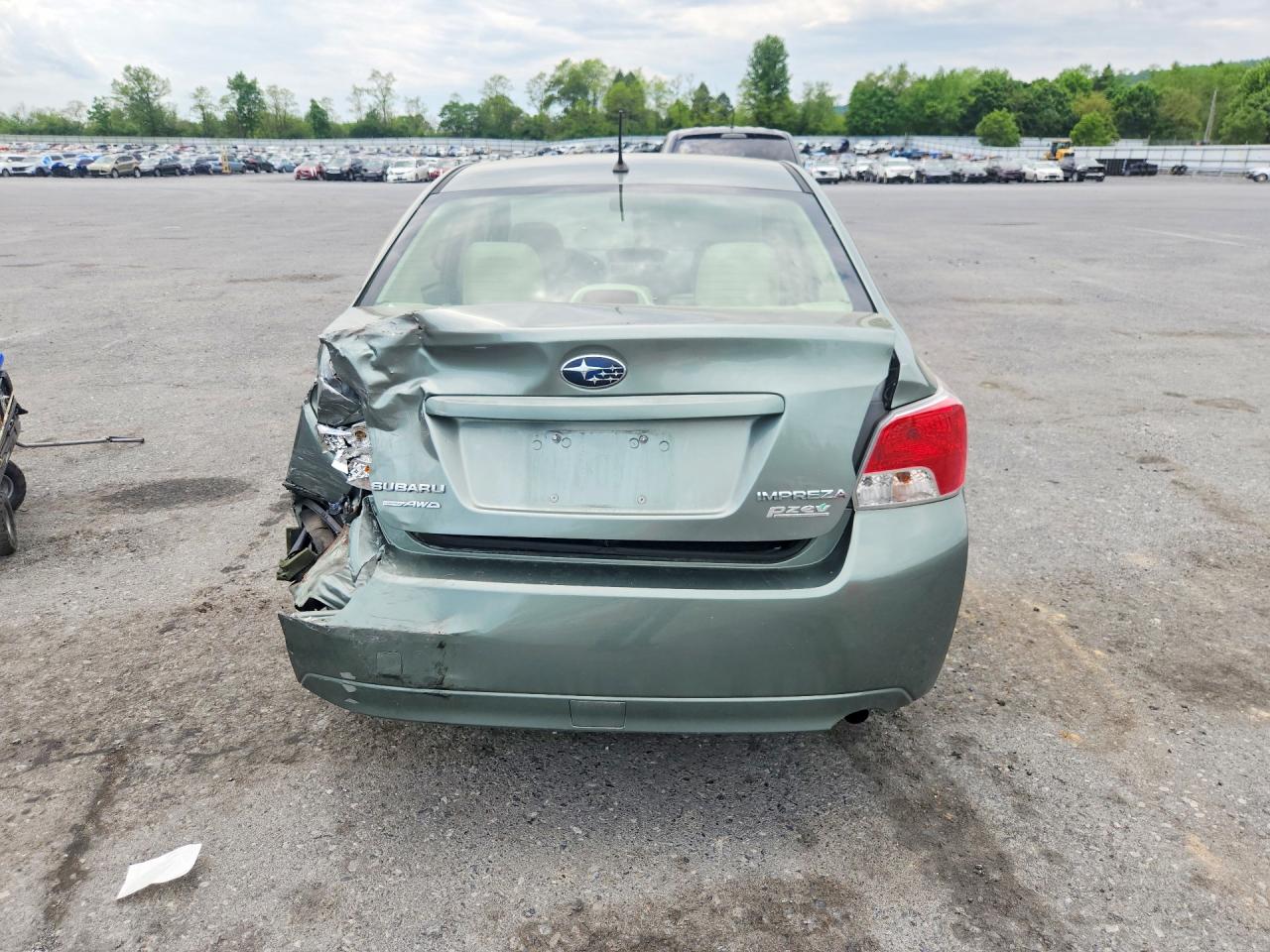 2014 Subaru Impreza Green vin: JF1GJAA68EH020175