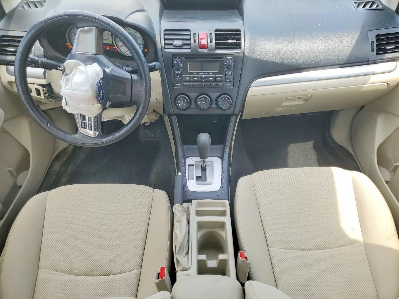 2014 Subaru Impreza White vin: JF1GJAA68EH021231