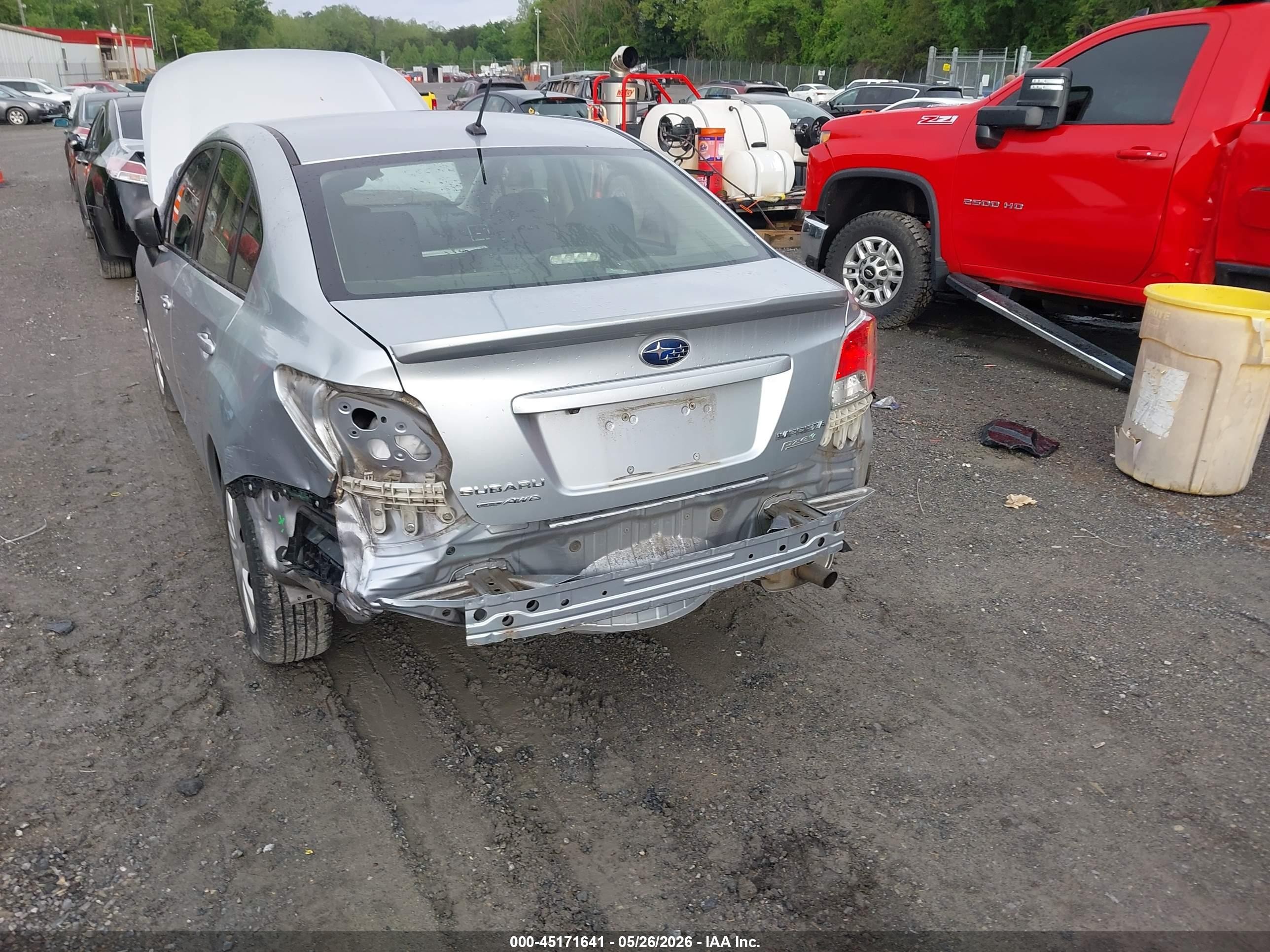 2015 Subaru Impreza 2.0i Silver vin: JF1GJAA68FH002163