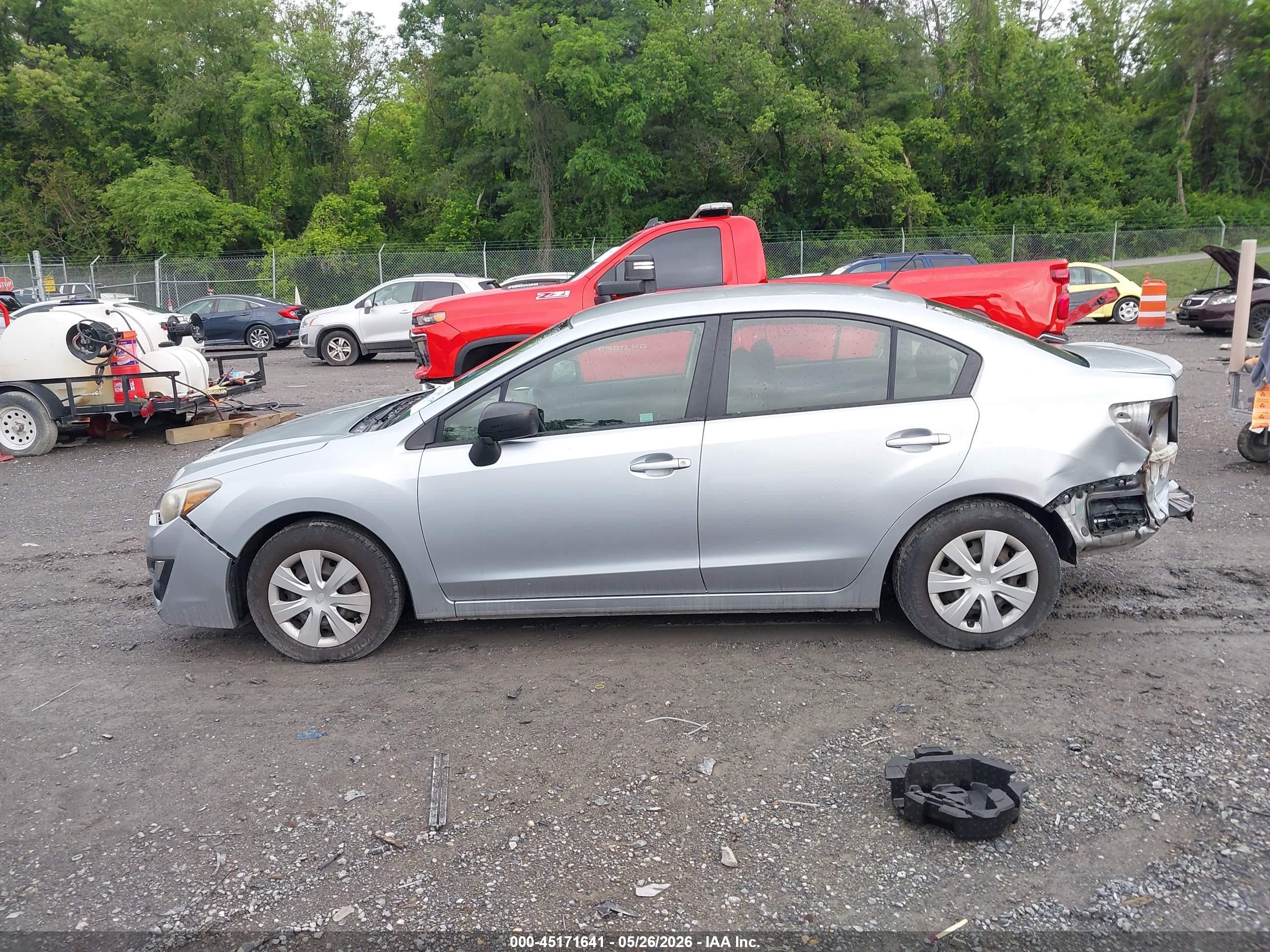 2015 Subaru Impreza 2.0i Silver vin: JF1GJAA68FH002163