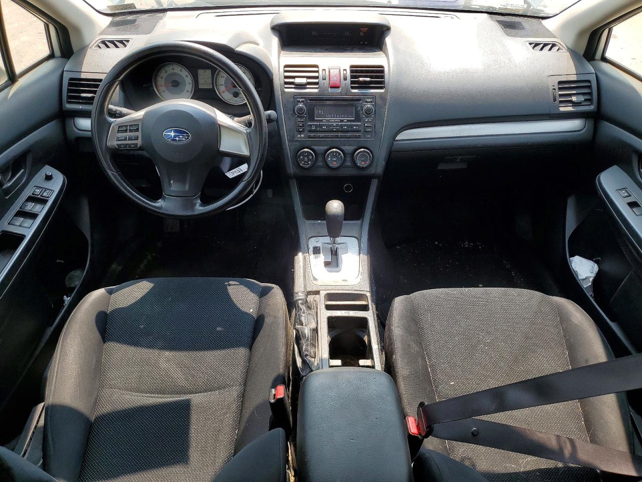 2014 Subaru Impreza Белый vin: JF1GJAA69EH007063