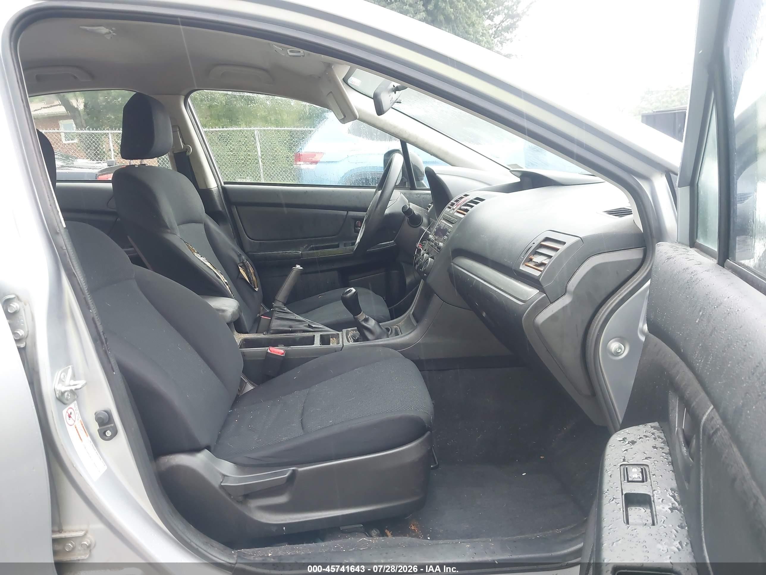 2012 Subaru Impreza 2.0i Silver vin: JF1GJAA6XCG015904