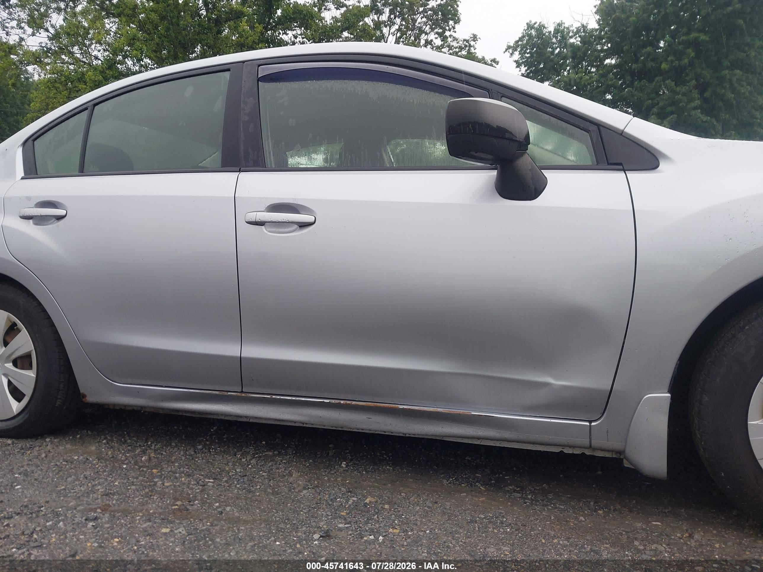 2012 Subaru Impreza 2.0i Silver vin: JF1GJAA6XCG015904