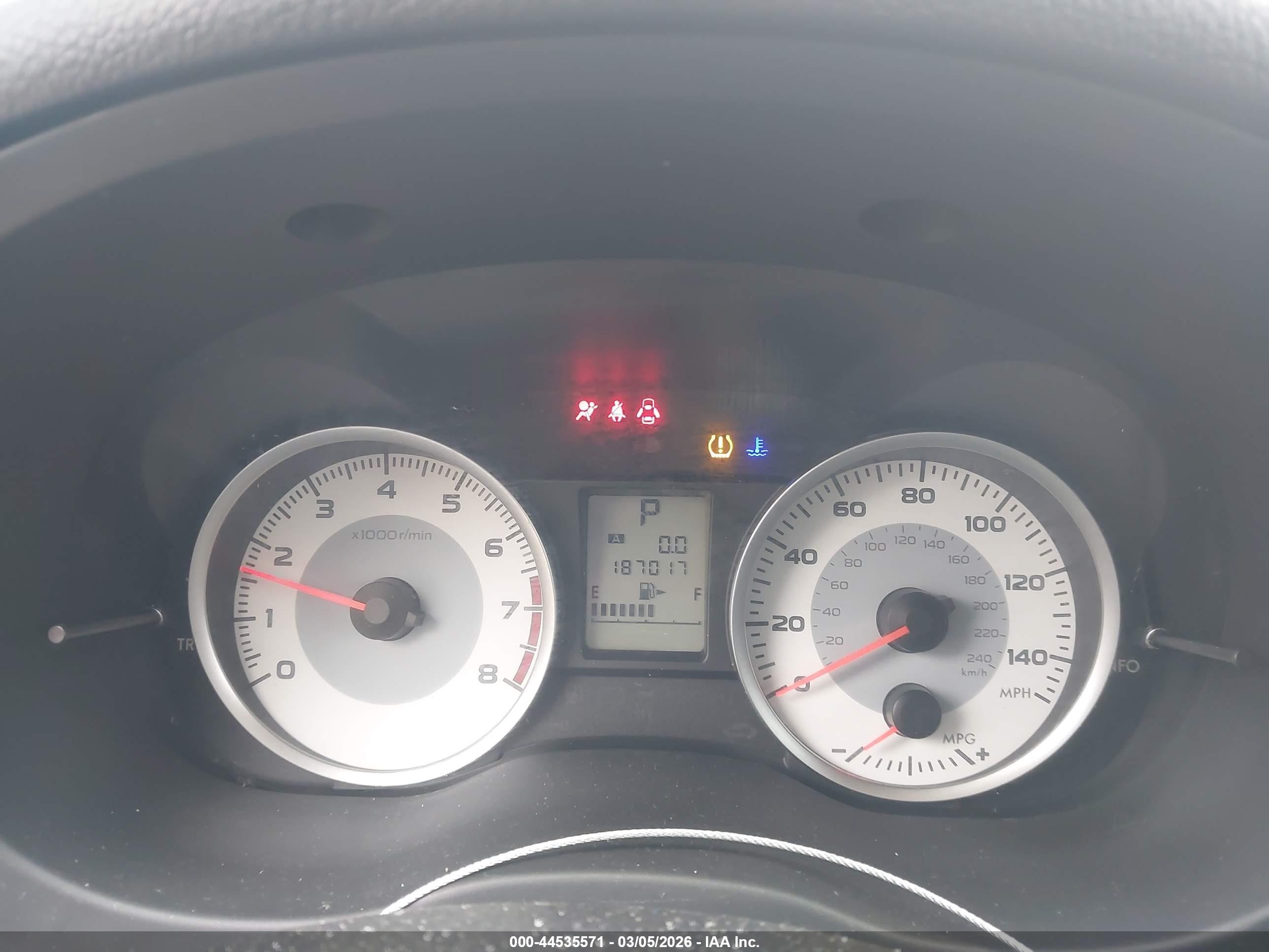 2012 Subaru Impreza 2.0i Silver vin: JF1GJAA6XCH019123