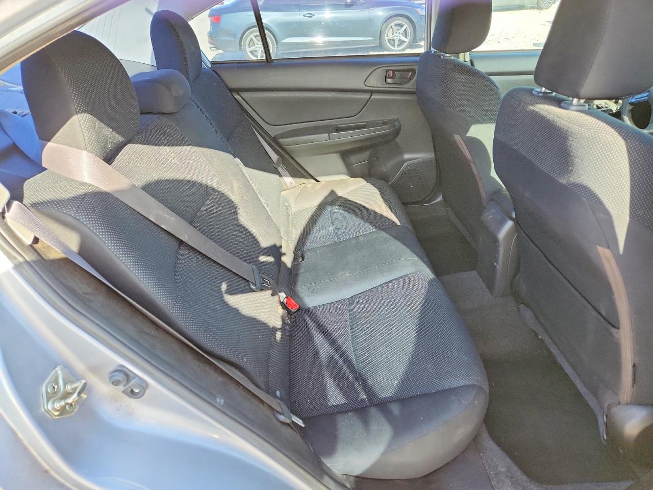 2013 Subaru Impreza Silver vin: JF1GJAA6XDH009063